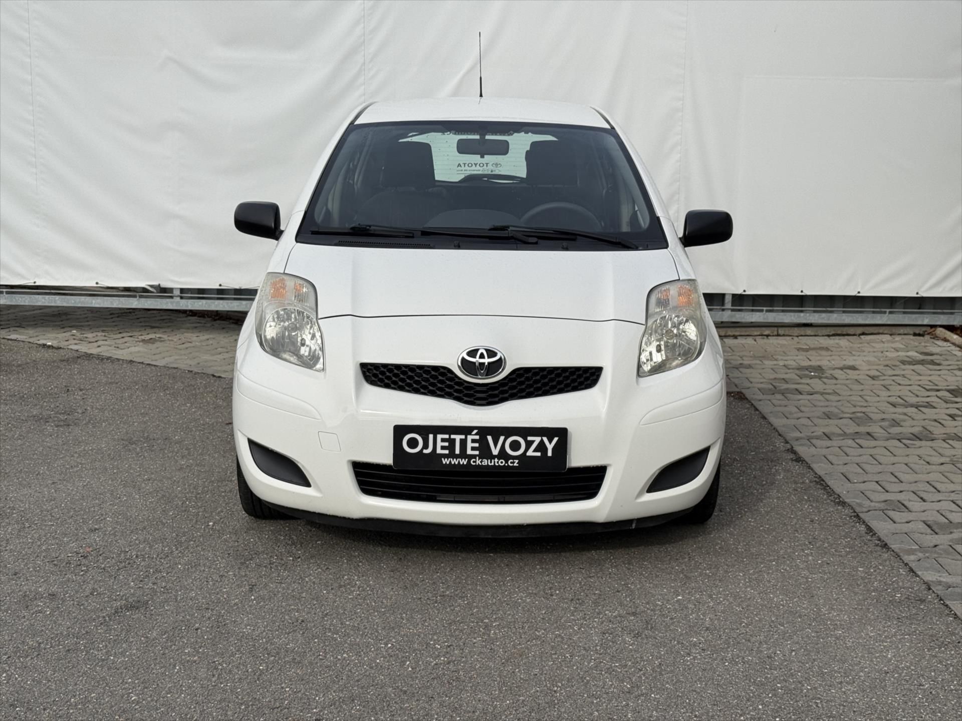 Toyota Yaris, 1,3 Terra Cool - fotka 2