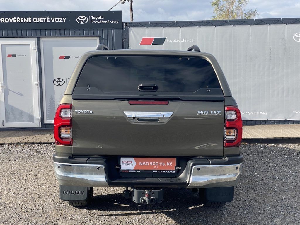 Toyota Hilux, 2.8D, ČR, Executive, 4x4, DPH - fotka 5