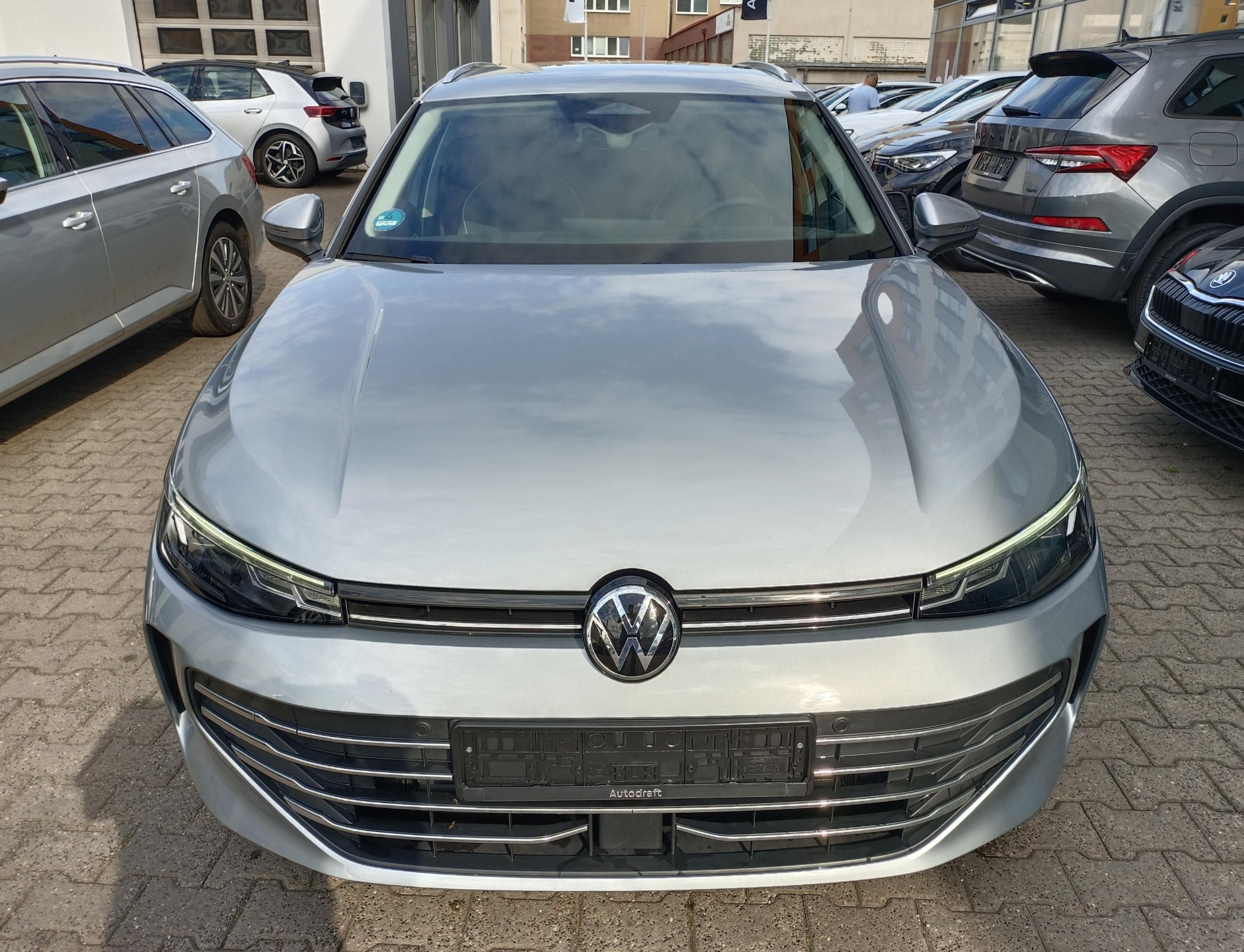 Volkswagen Passat, 2.0 TDI 110kW DSG / Tažné - fotka 2