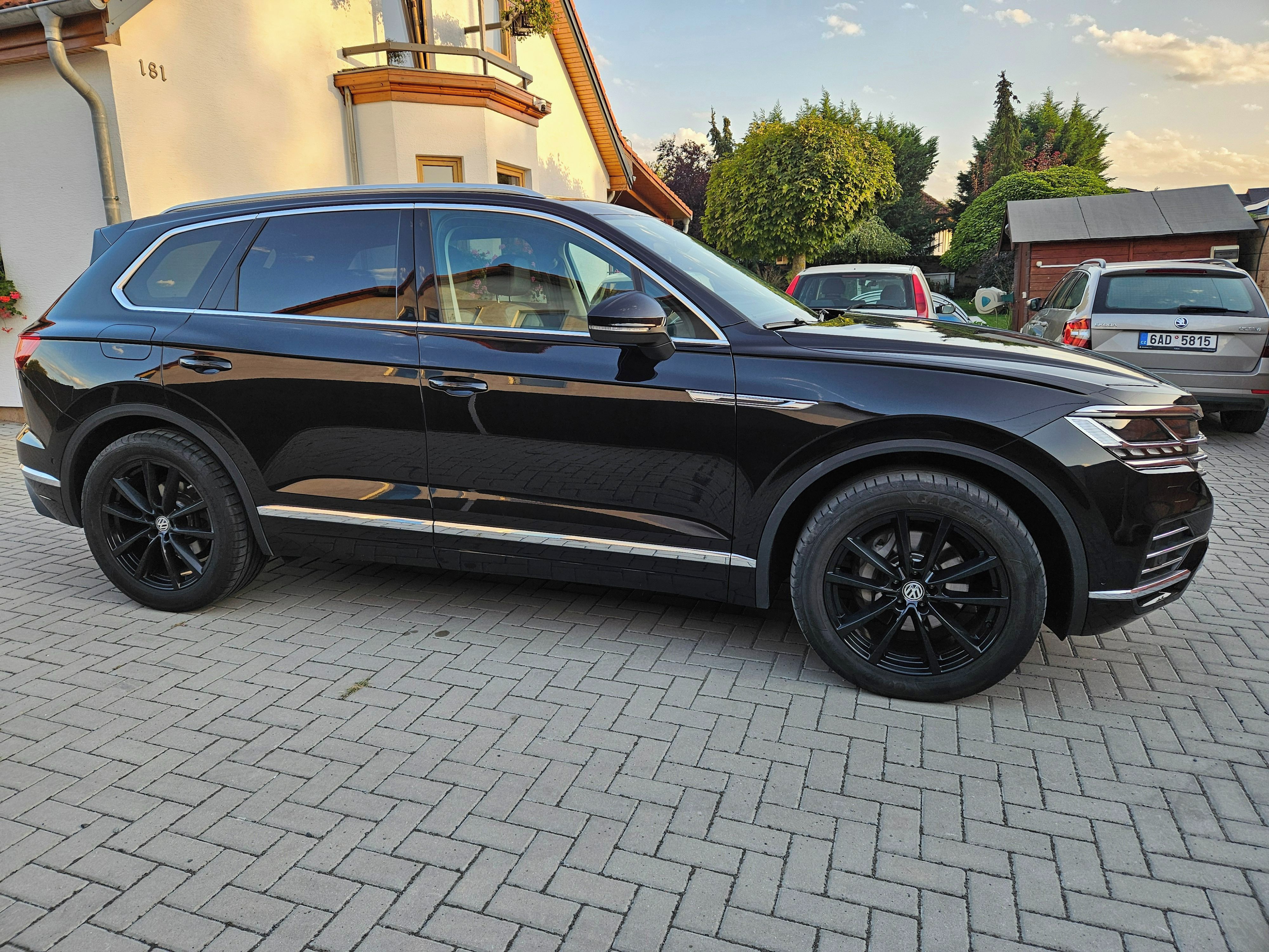 Volkswagen Touareg, 3.0 TDi 210KW ELEGANCE MATRIX - fotka 4