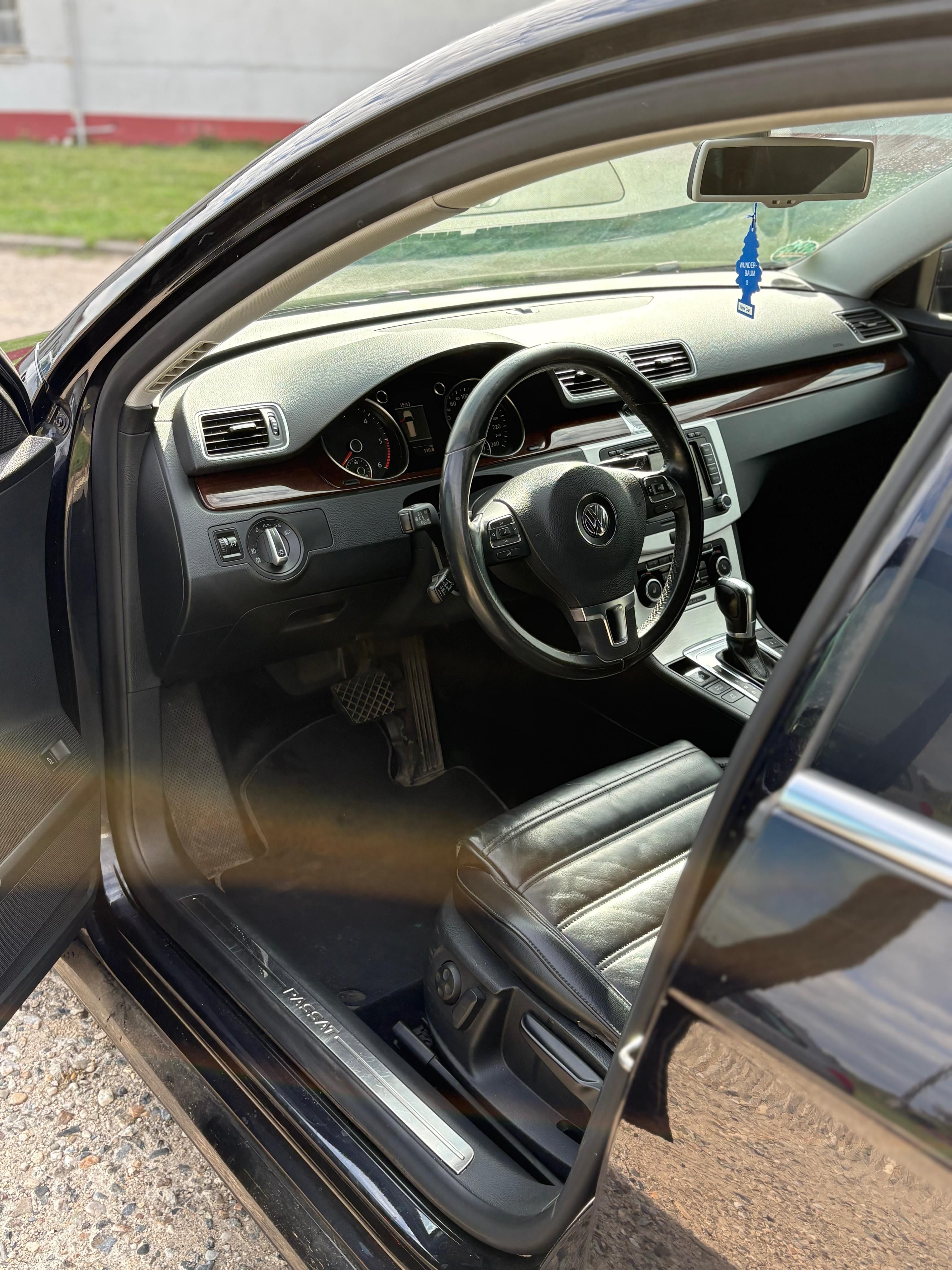 Volkswagen Passat, VW Passat kombi B7- HIGHLINE - fotka 6