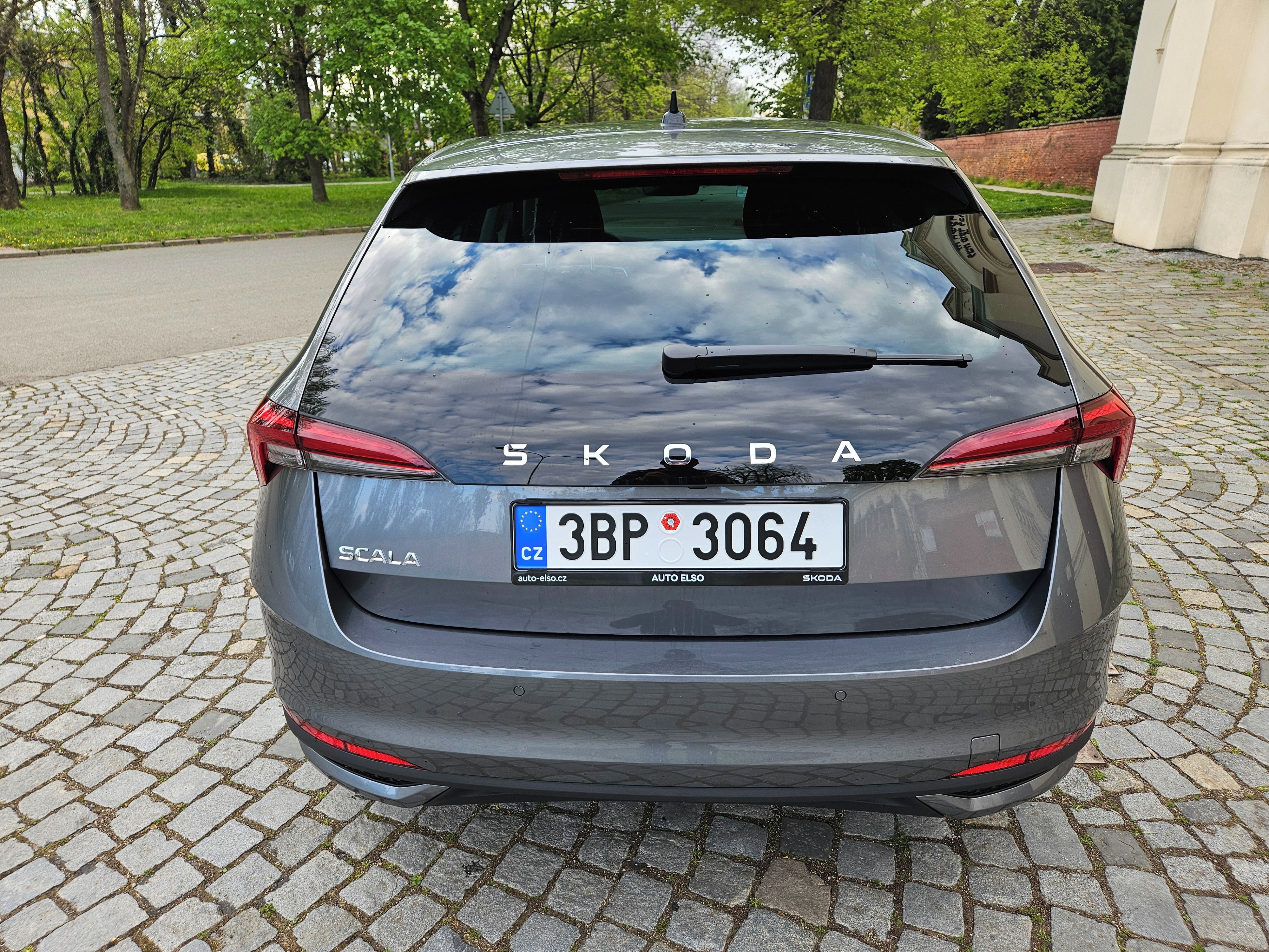 Škoda Scala, nová 130let Premium 1.5TSI DSG - fotka 4