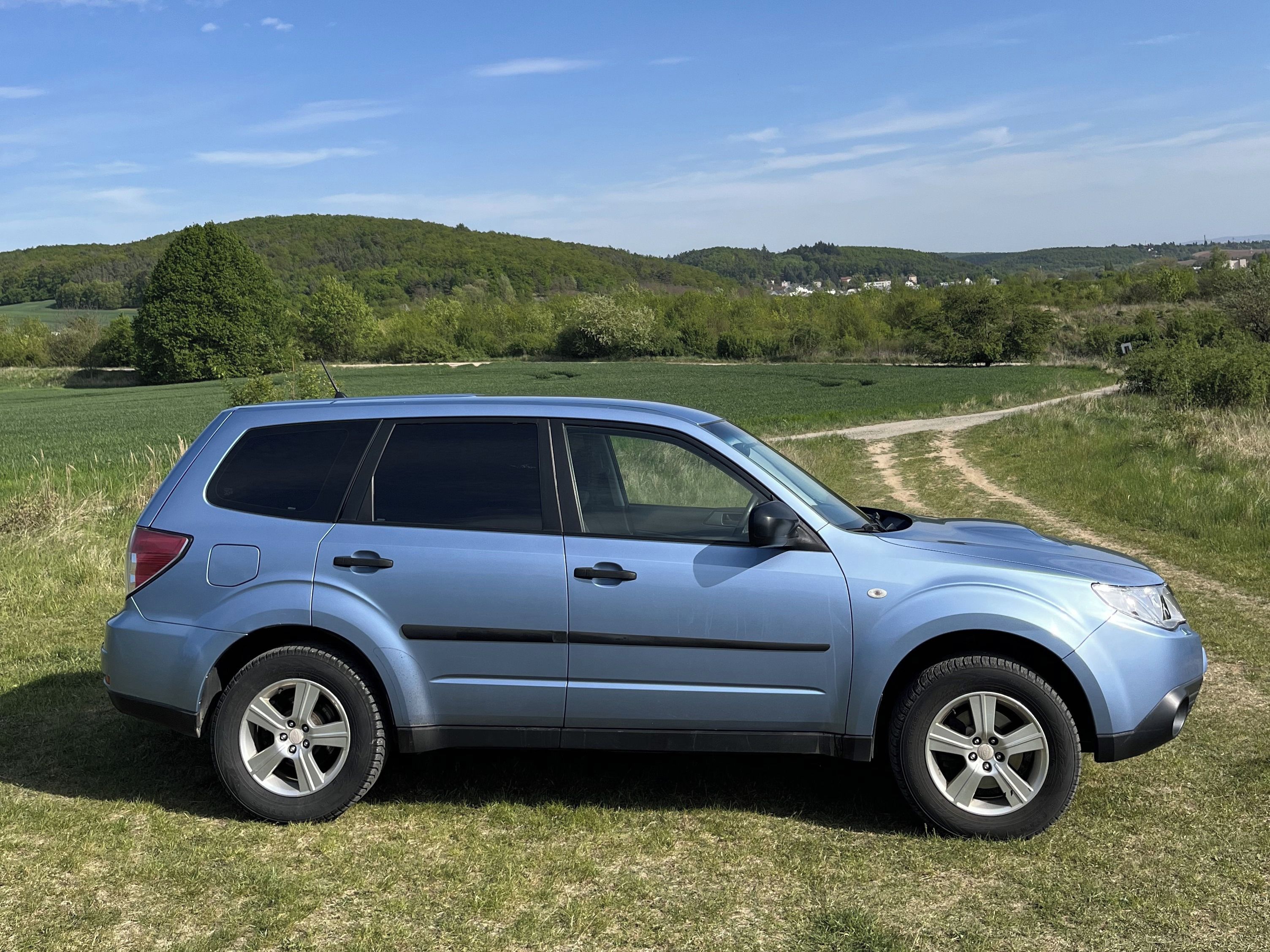 Subaru Forester, 2.0D 4x4 108 kW - fotka 4