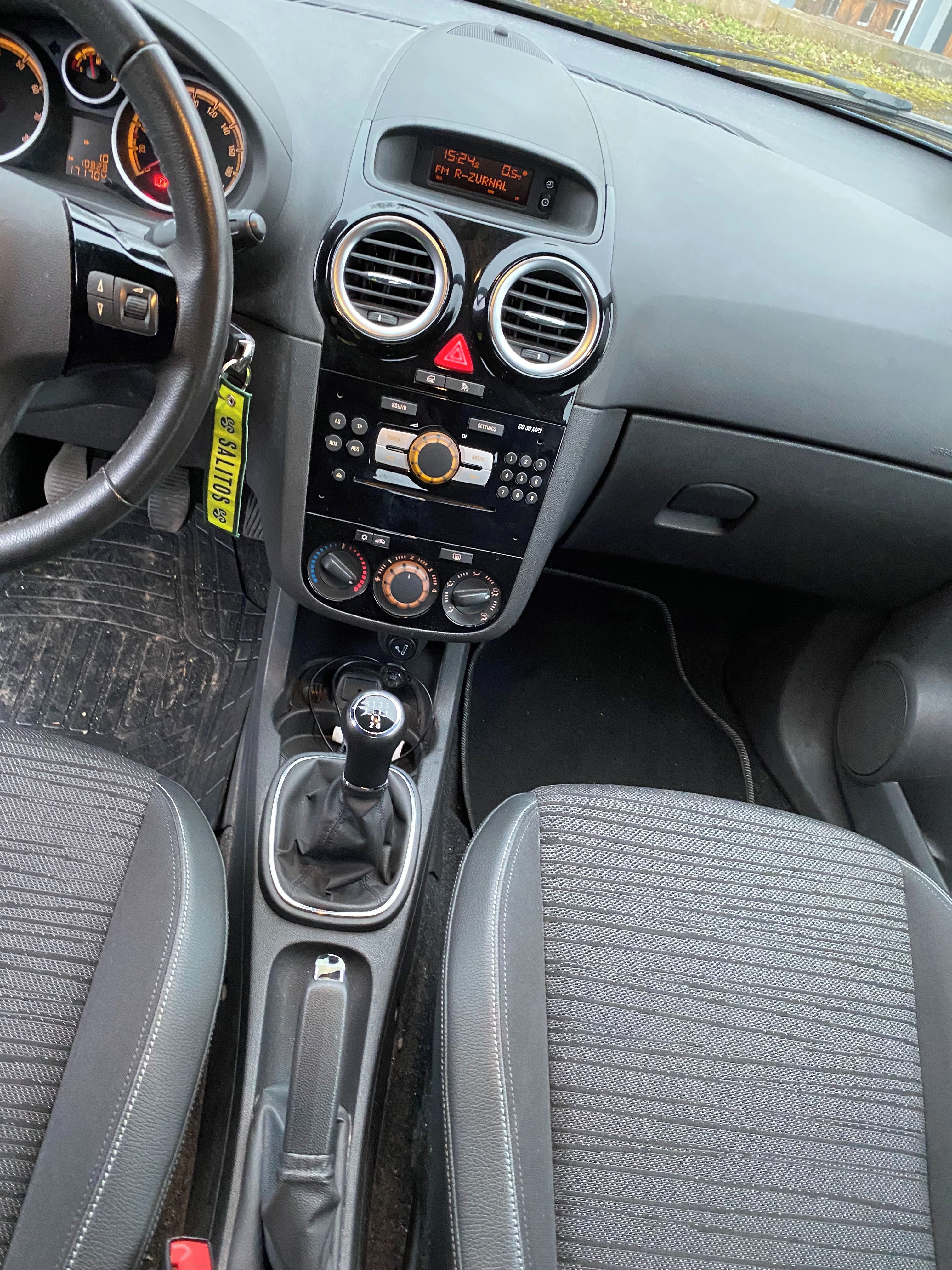 Opel Corsa, 1,2i - fotka 6