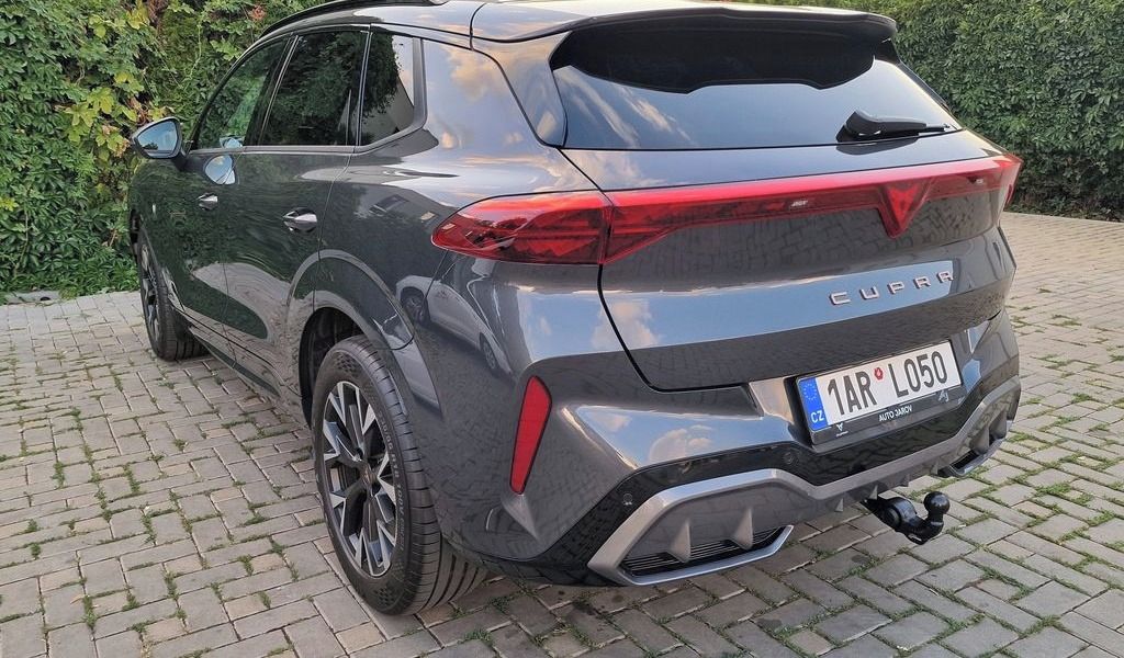 Cupra Terramar, 1.5eTSI 150k DSG Tažné Topení - fotka 3