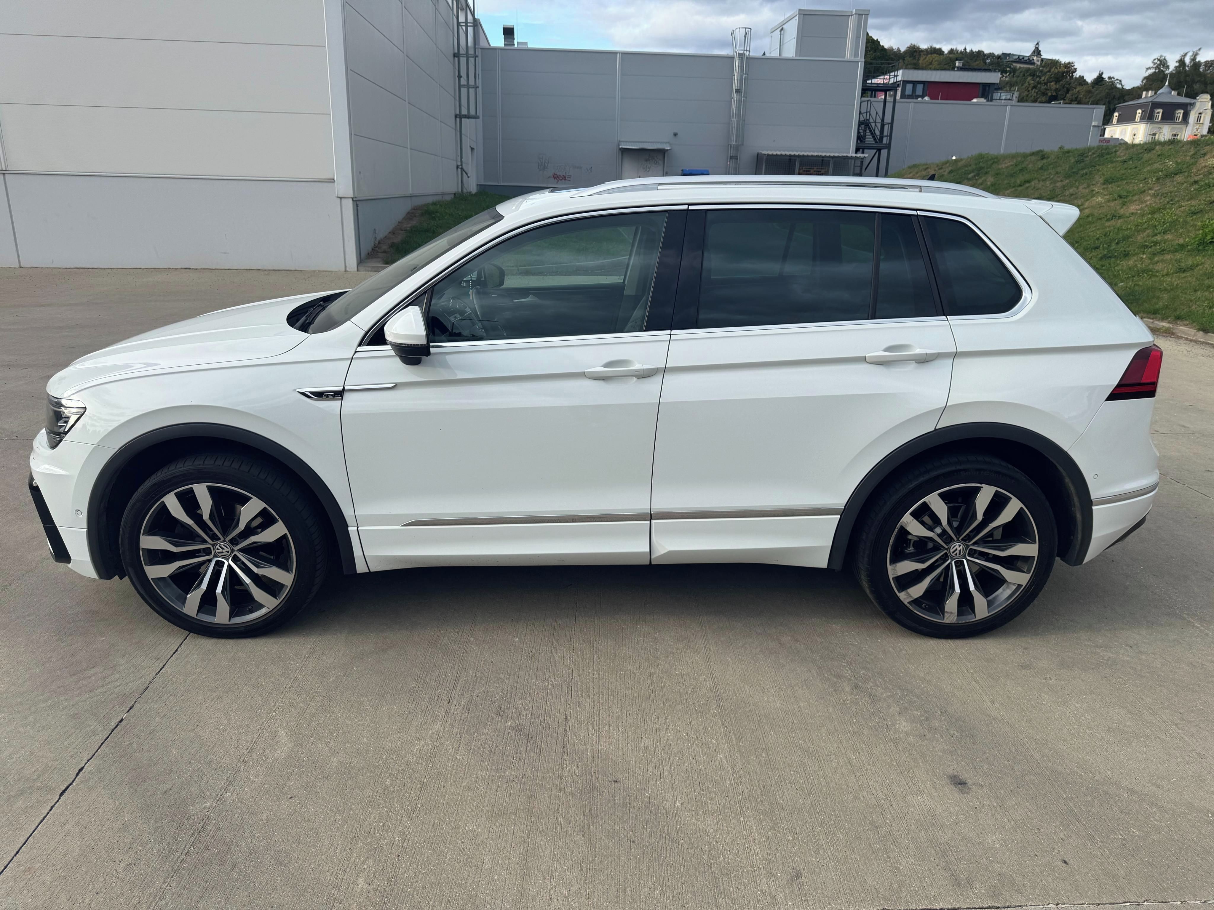 Volkswagen Tiguan, R-Line 4Motion 176kW DSG - fotka 3
