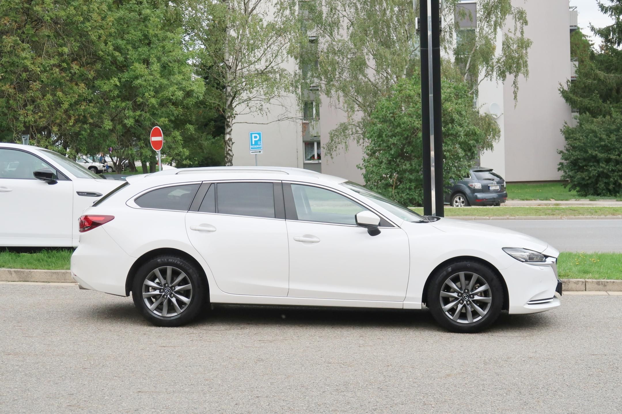 Mazda 6, WGN 2,0 G165 360°kam., serv. - fotka 5