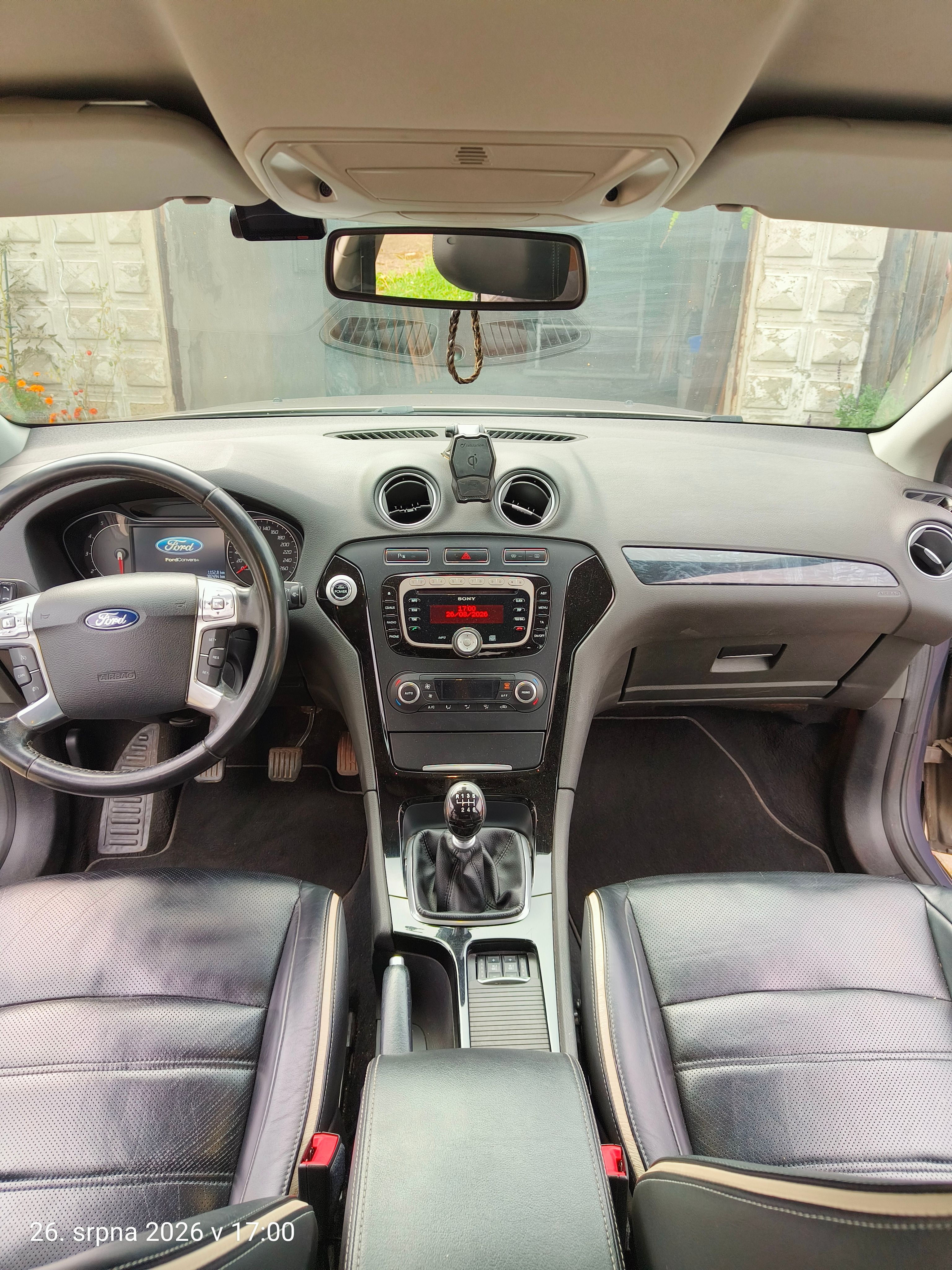 Ford Mondeo - fotka 4