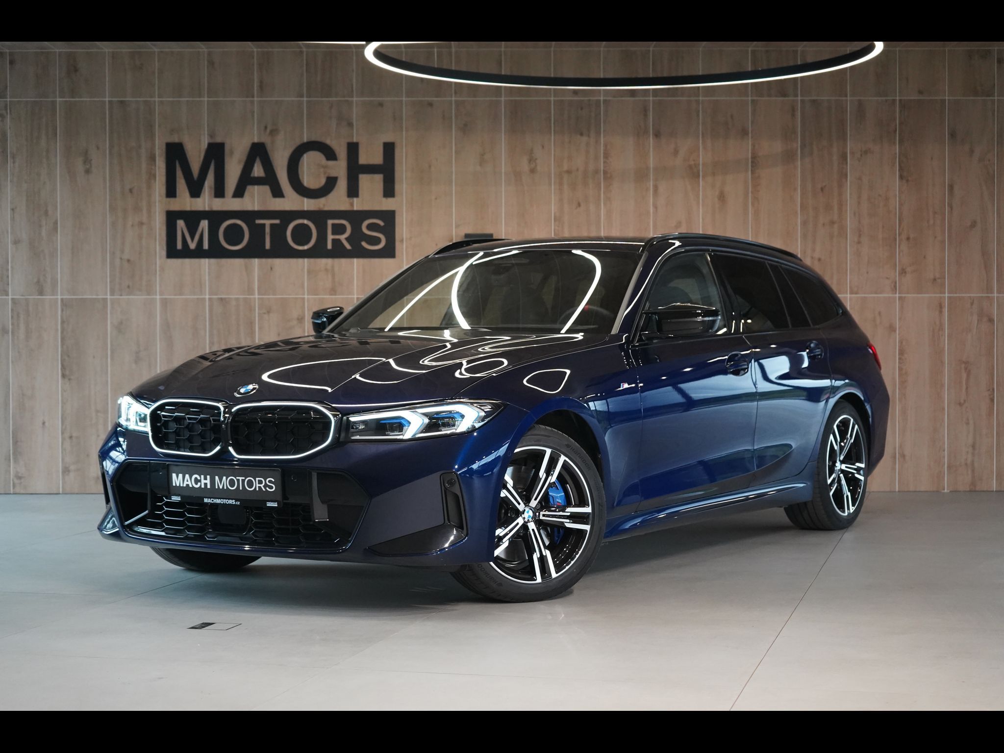 BMW Řada 3, M340i xDrive Touring, Panorama