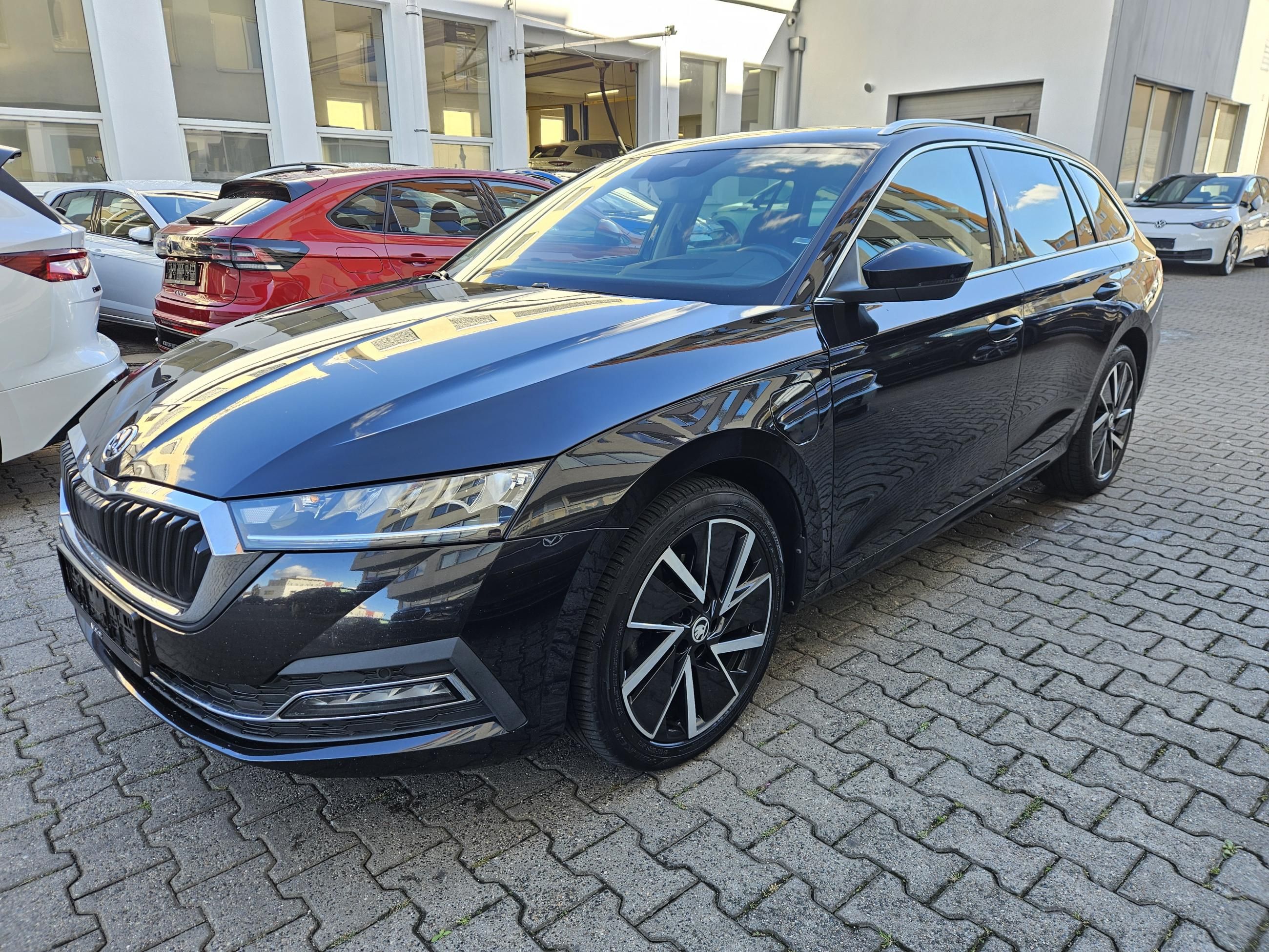 Škoda Octavia, iV 1.4 TSI 150kW DSG - fotka 2