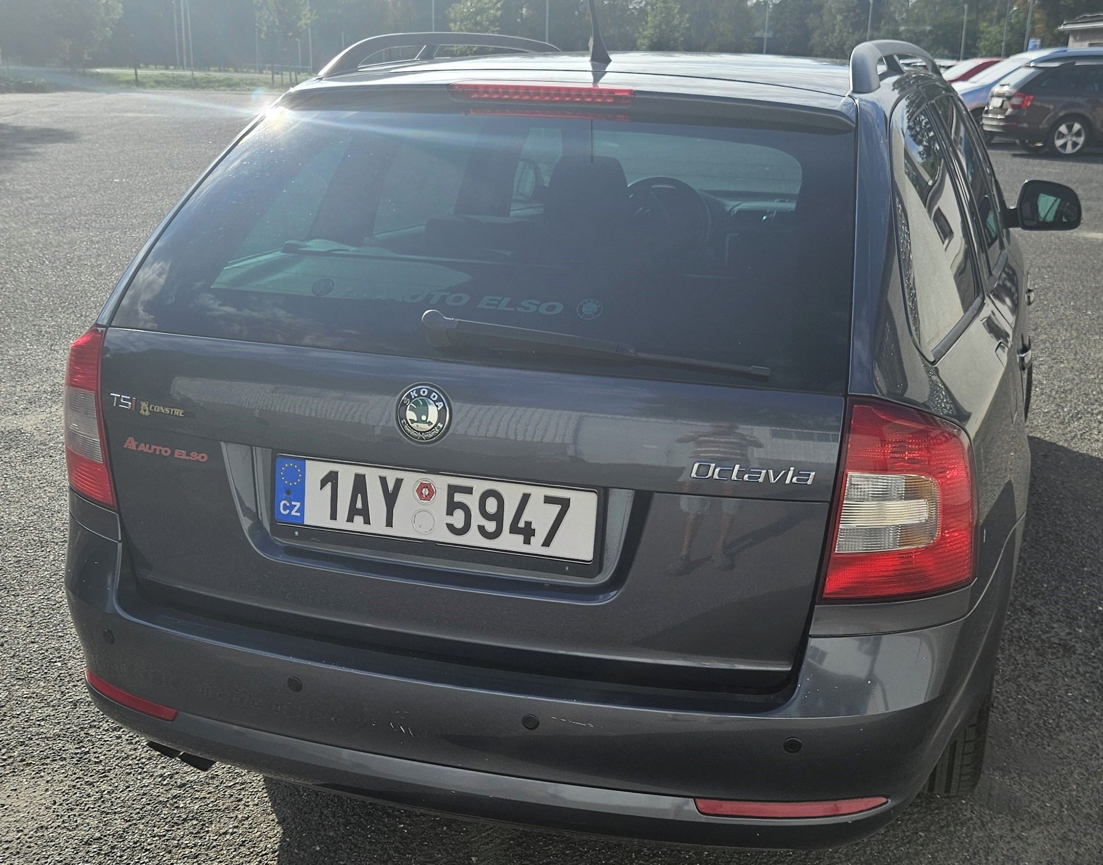 Škoda Octavia, 1.8 TSI COMBI najeto 62tis km! - fotka 3