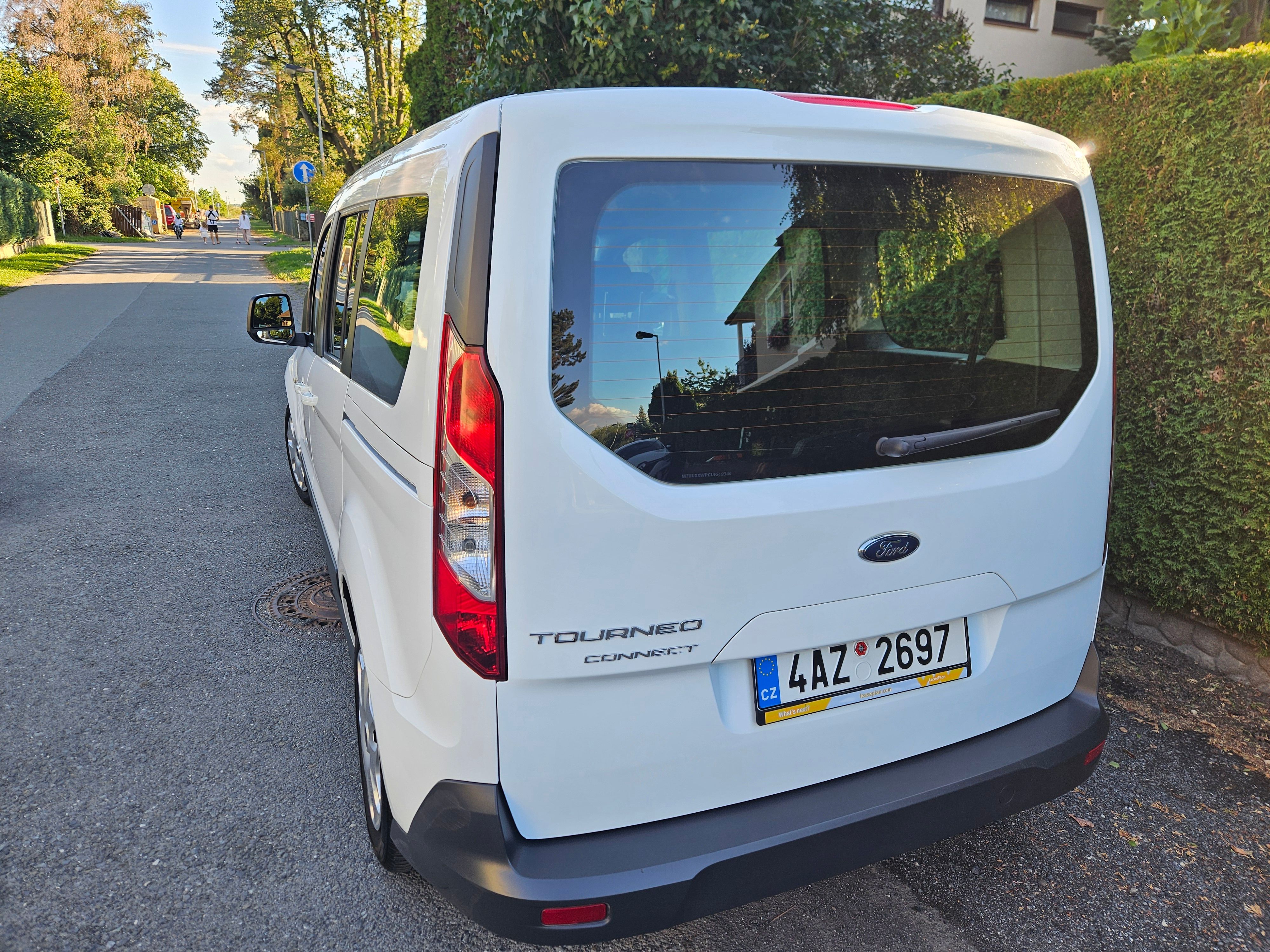 Ford Tourneo Connect, 1.5 TDCi bez AdBlue 7míst - fotka 2