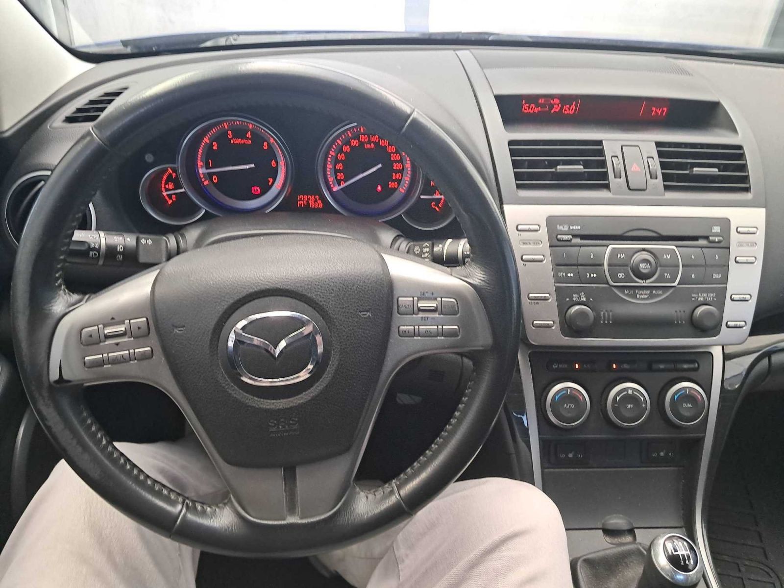 Mazda 6, 2.5, Kožené sedačky, Xenony - fotka 3