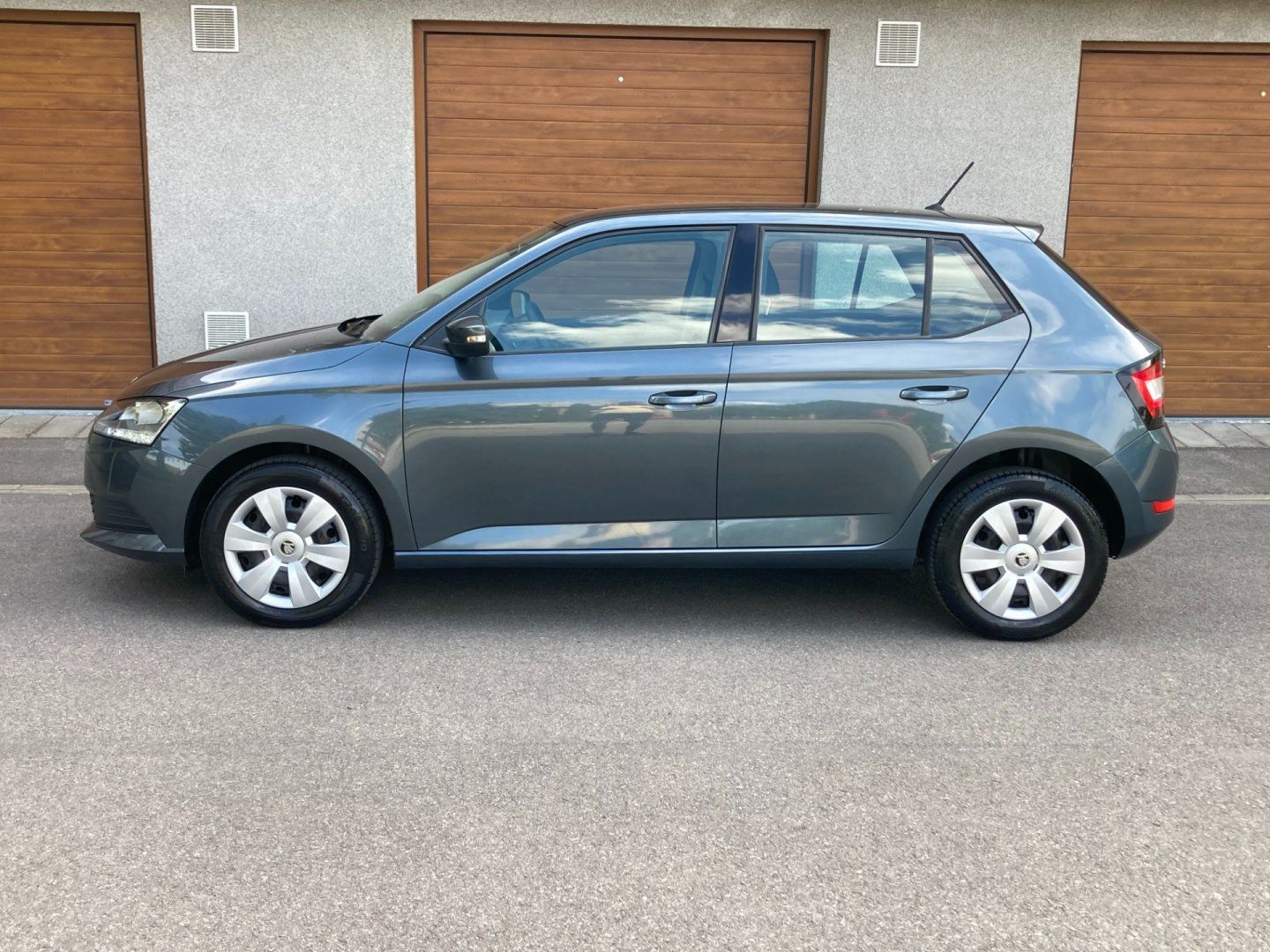 Škoda Fabia, 1.0 MPi klima - fotka 6