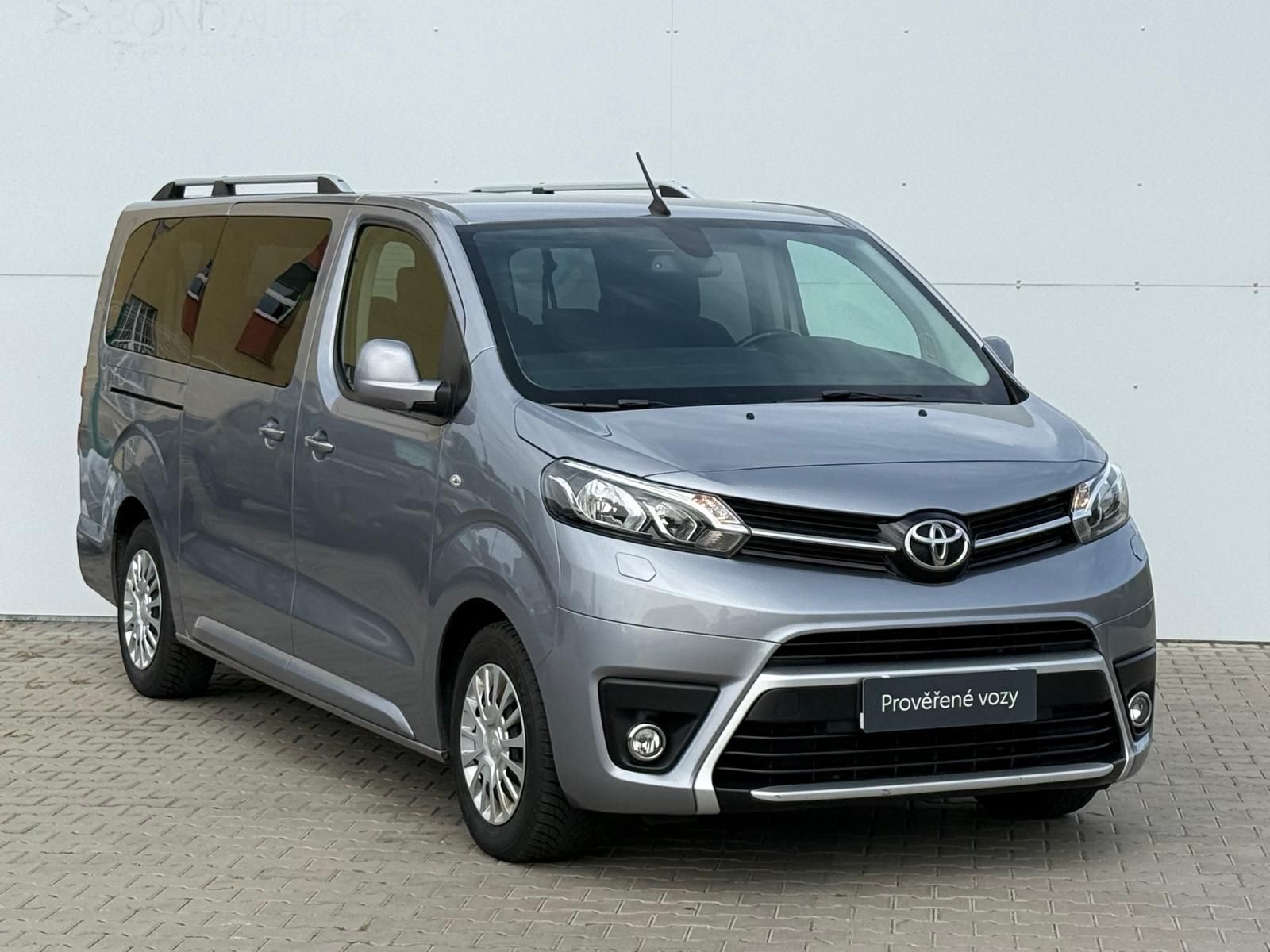 Toyota Proace Verso, 2,0 D-4D L2 Shuttle AT - fotka 6