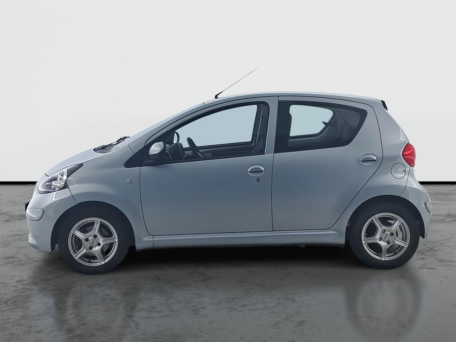 Toyota Aygo, 1.0 VVT-i, po STK, servisované - fotka 3