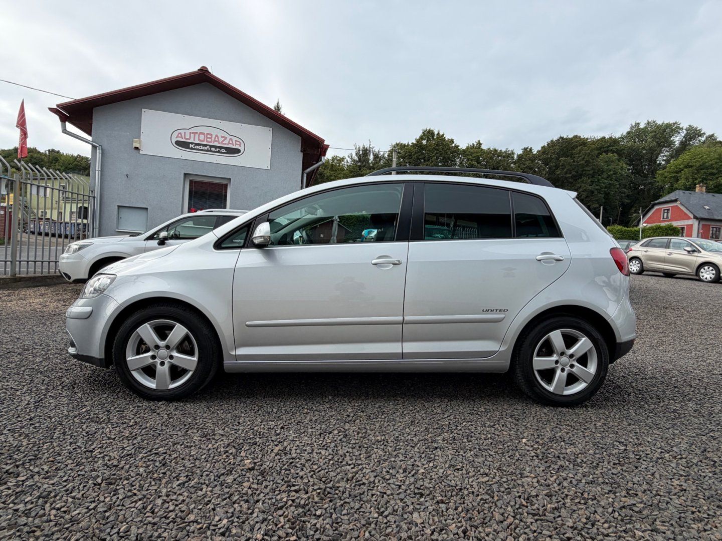 Volkswagen Golf Plus, 1,6 75kW, VÝBAVA - fotka 2