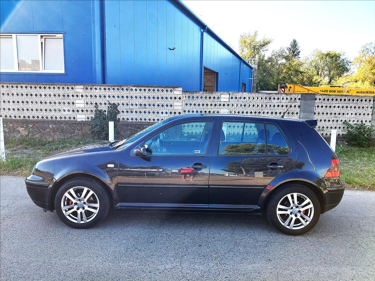 Volkswagen Golf, 1,6 16V 2.maj. koup.ČR - fotka 4