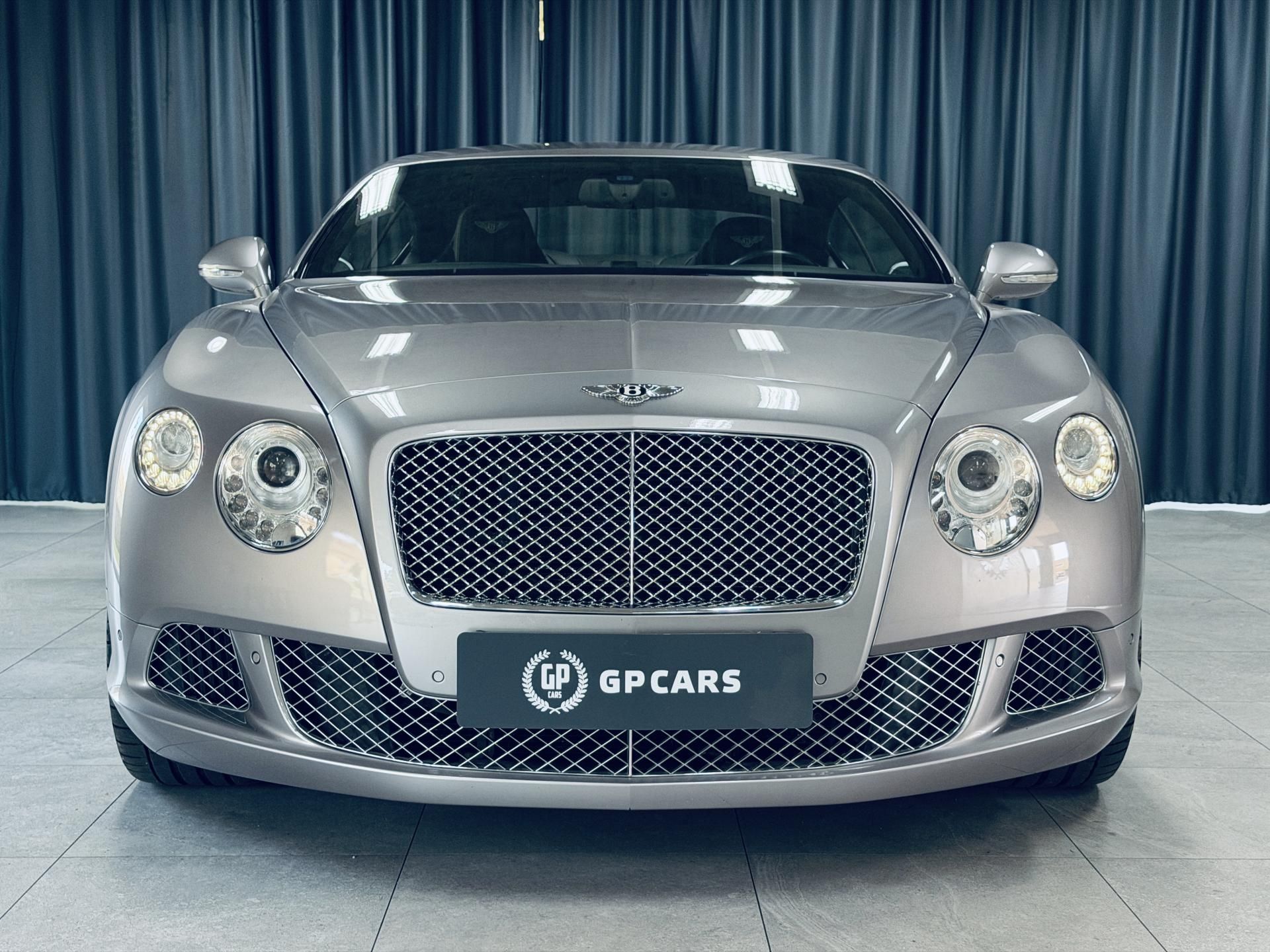 Bentley Continental GT, 6.0 W12 MAX Výbava - fotka 2