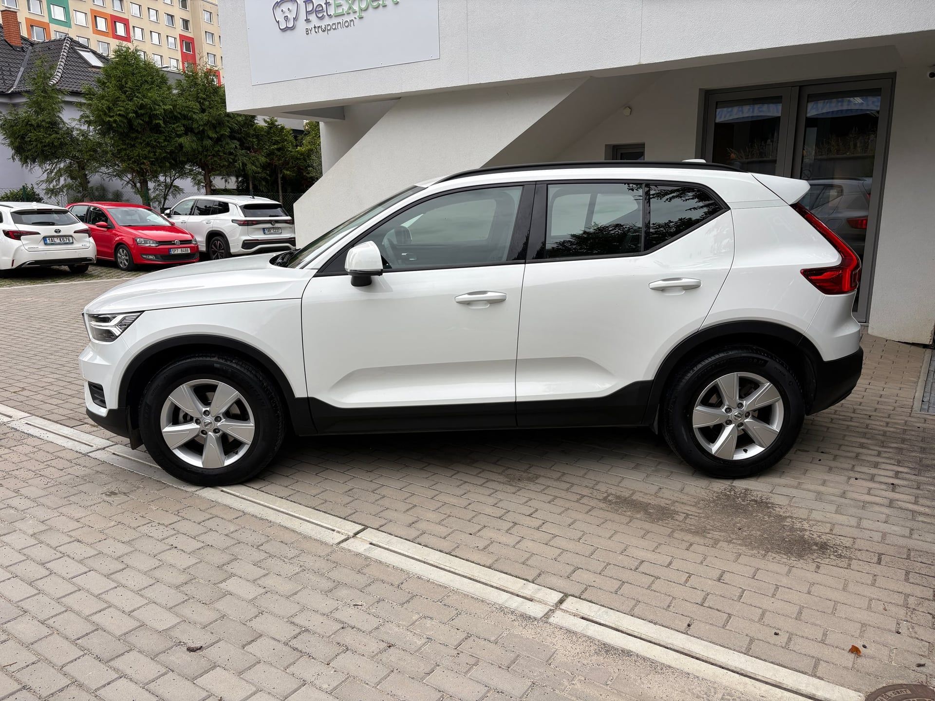 Volvo XC40, T3/Momentum Core/servis/ČR - fotka 6