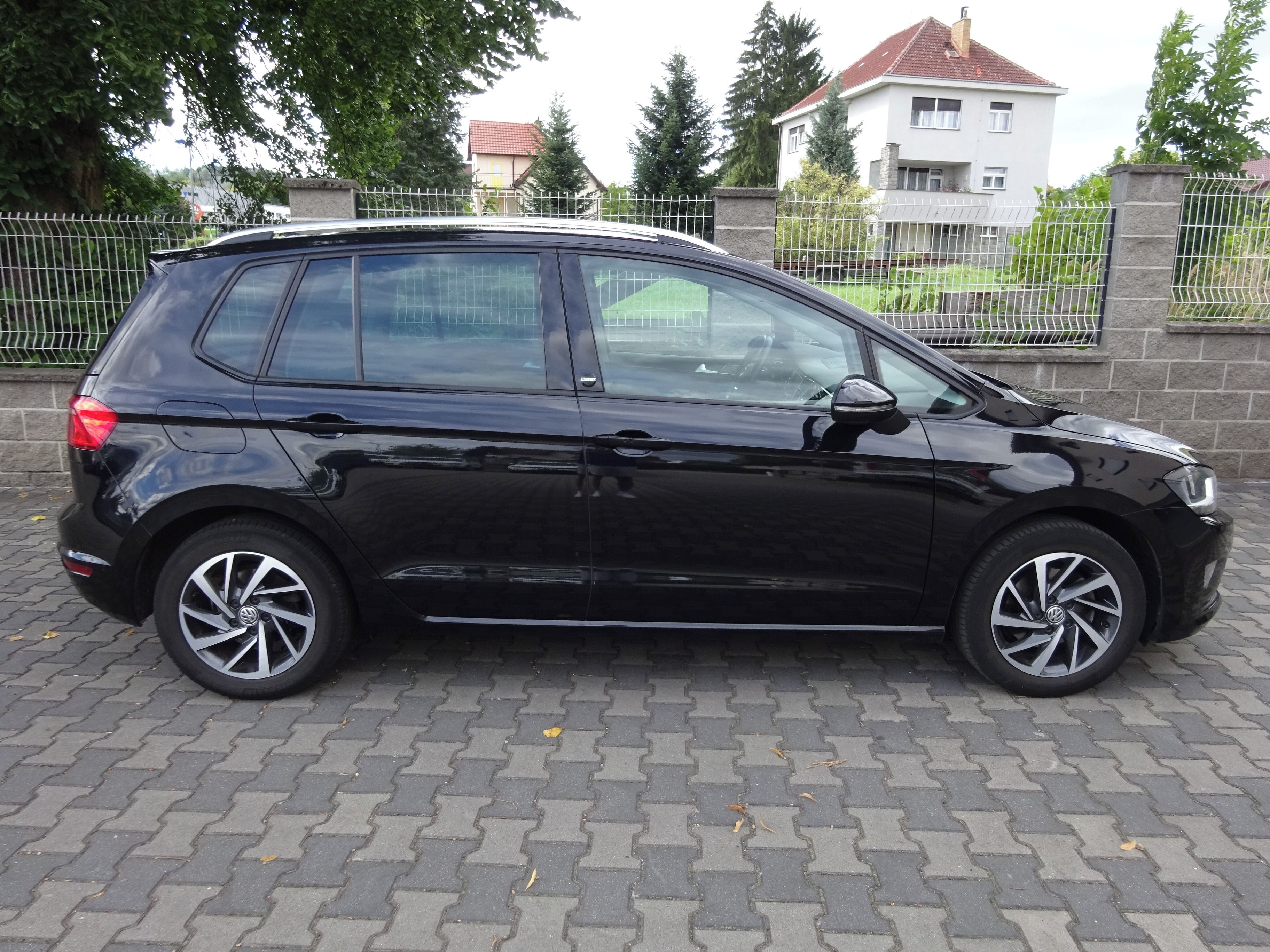 Volkswagen Golf Sportsvan, 1.4TSi 92kW. SOUND. Servis VW. - fotka 4
