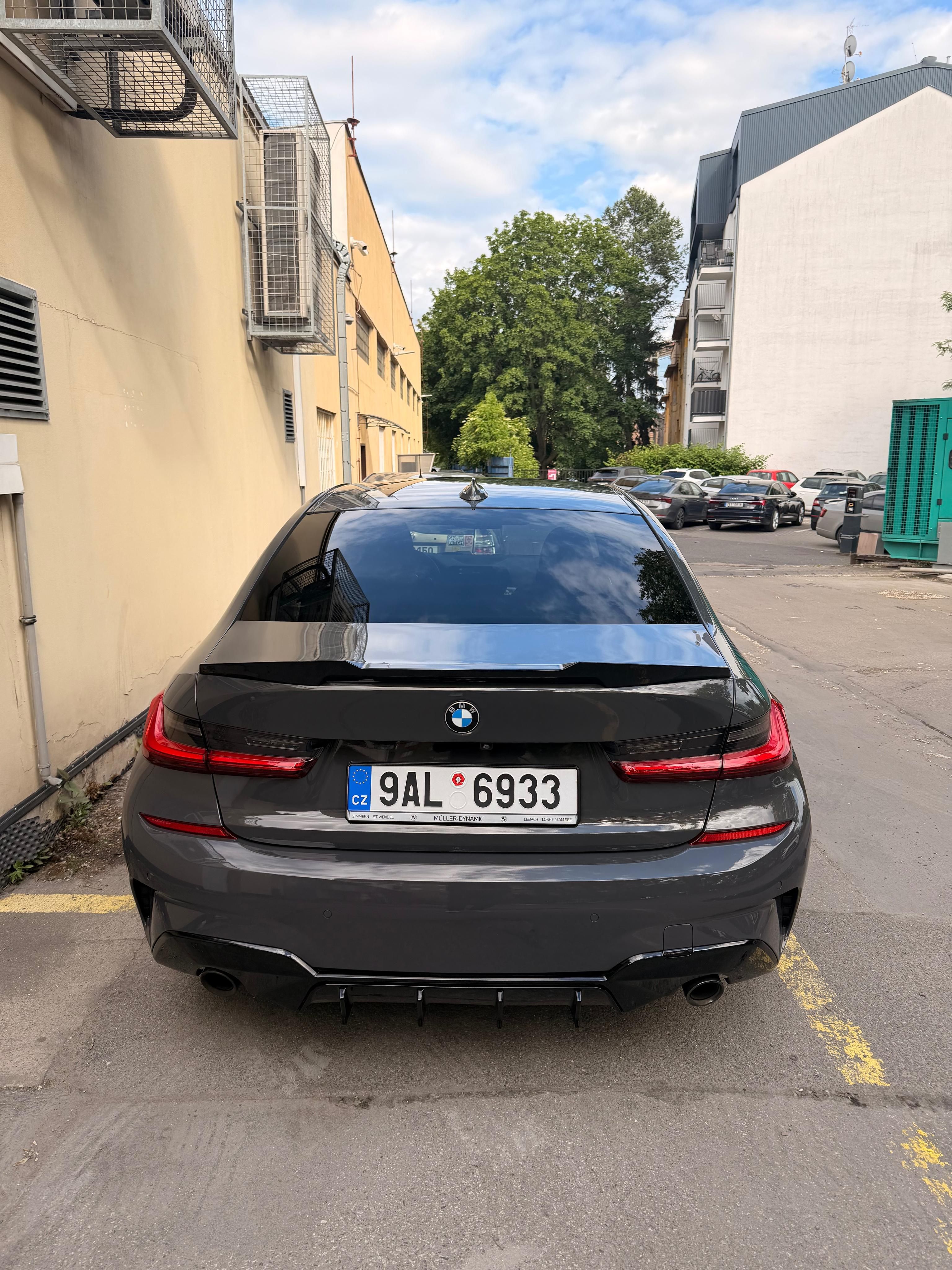 BMW Řada 3, BMW 330i G20 M Sport - fotka 4