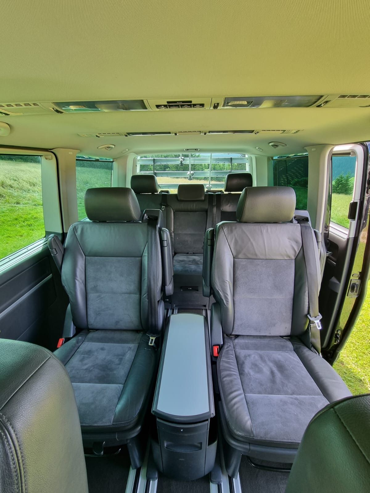 Volkswagen Multivan - fotka 2
