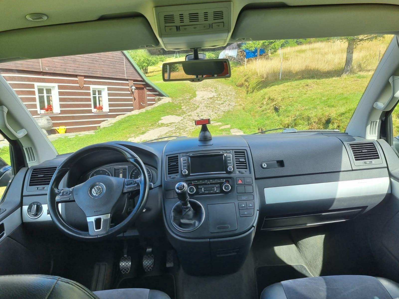 Volkswagen Multivan - fotka 3