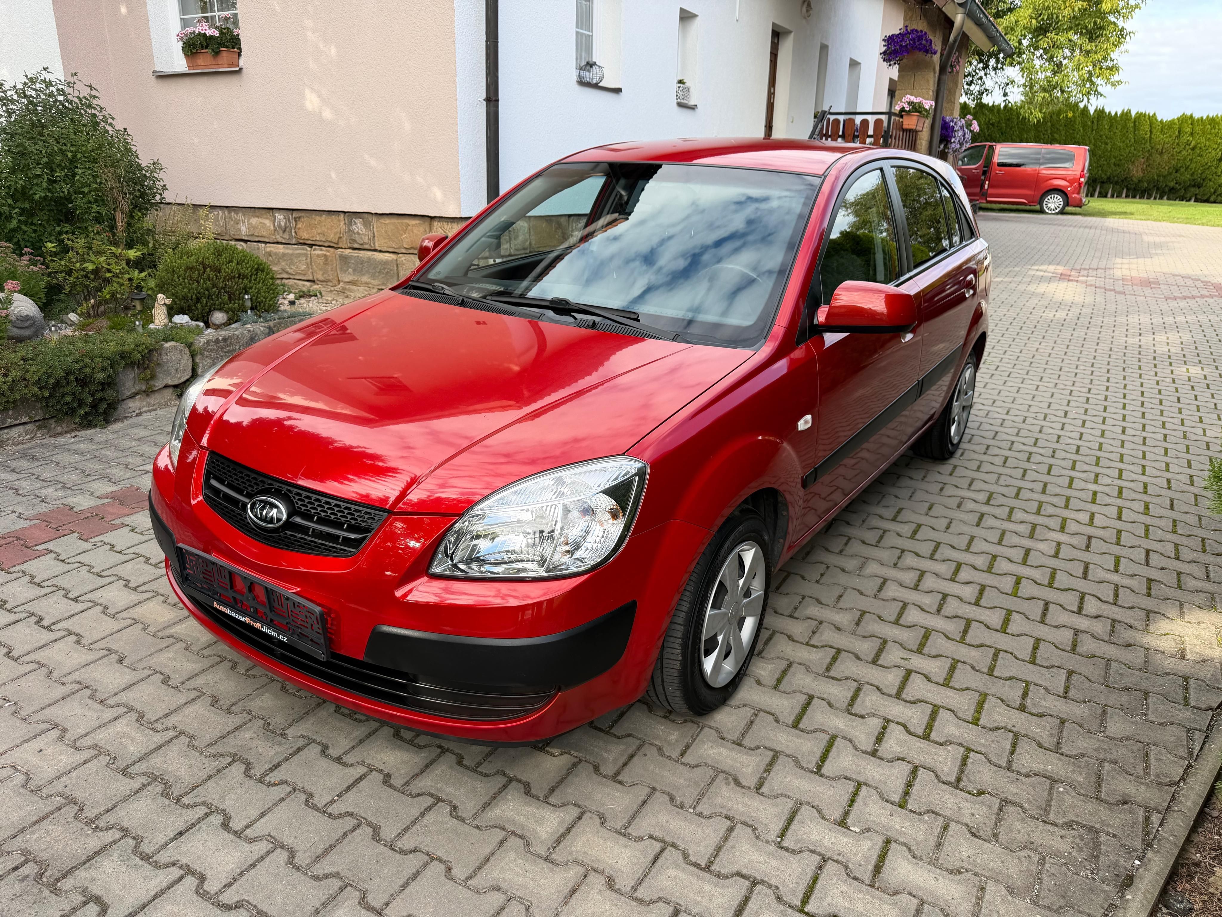 Kia Rio, 1,6i/82kw Nová STK klima
