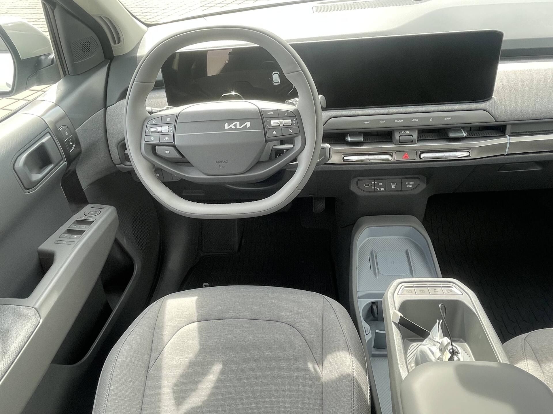 Kia EV3, EARTH 81,4 kWh - fotka 6