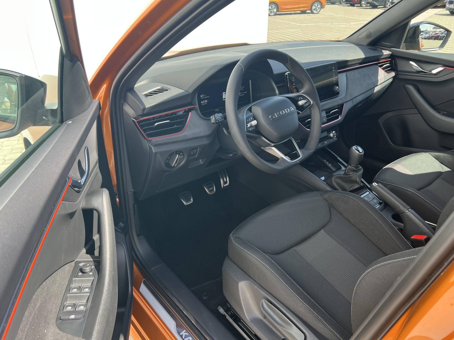 Škoda Kamiq, Dynamic 6MP 1,0TSI - fotka 3