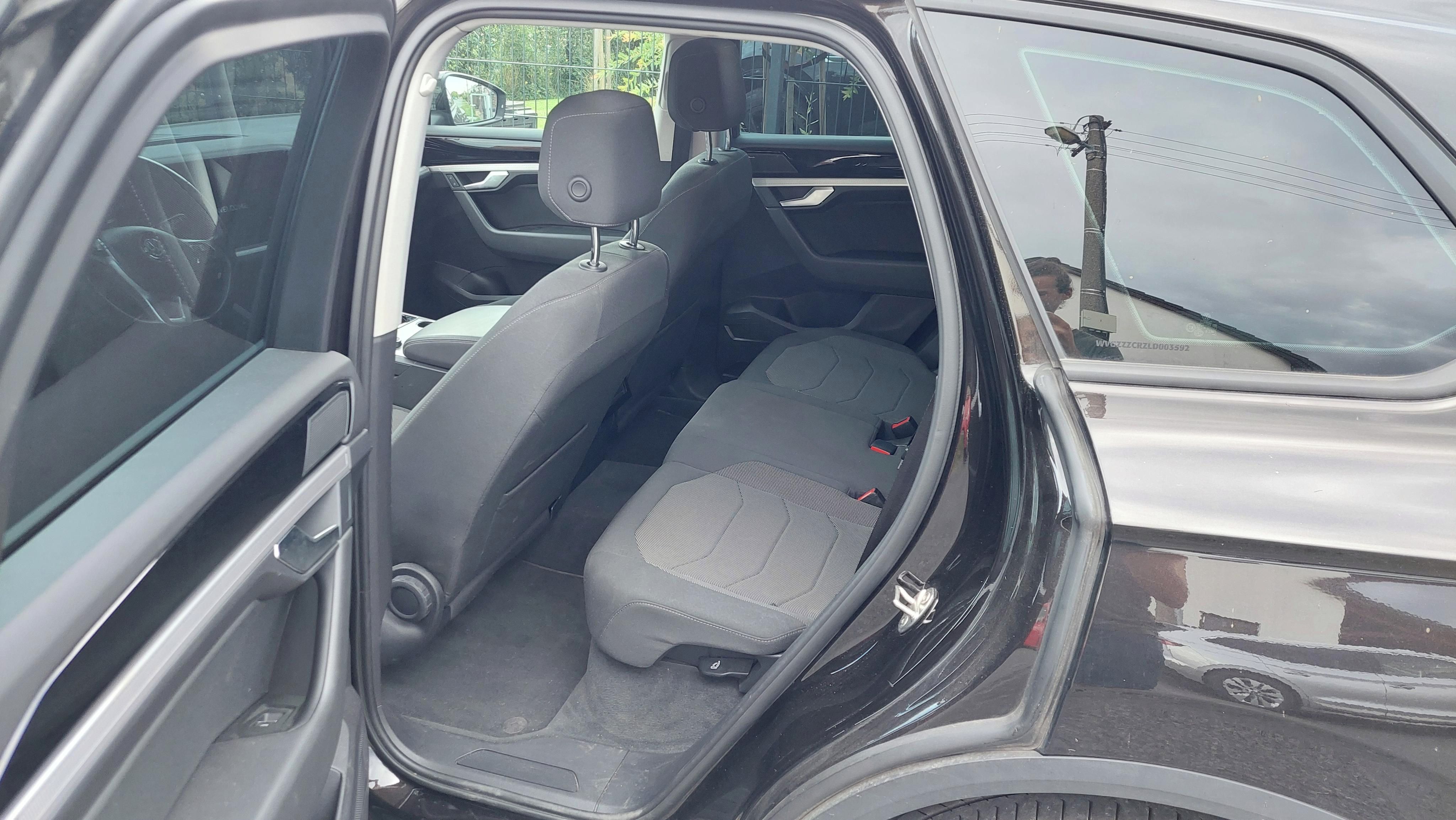 Volkswagen Touareg, DPH,Innovis,ACC,Lane,170kw,8AT - fotka 6