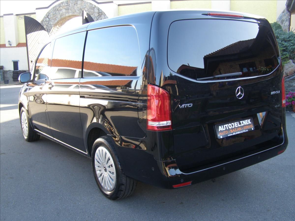 Mercedes-Benz Vito, 2,2   4x4 140kw  5 mist 2x sou - fotka 3