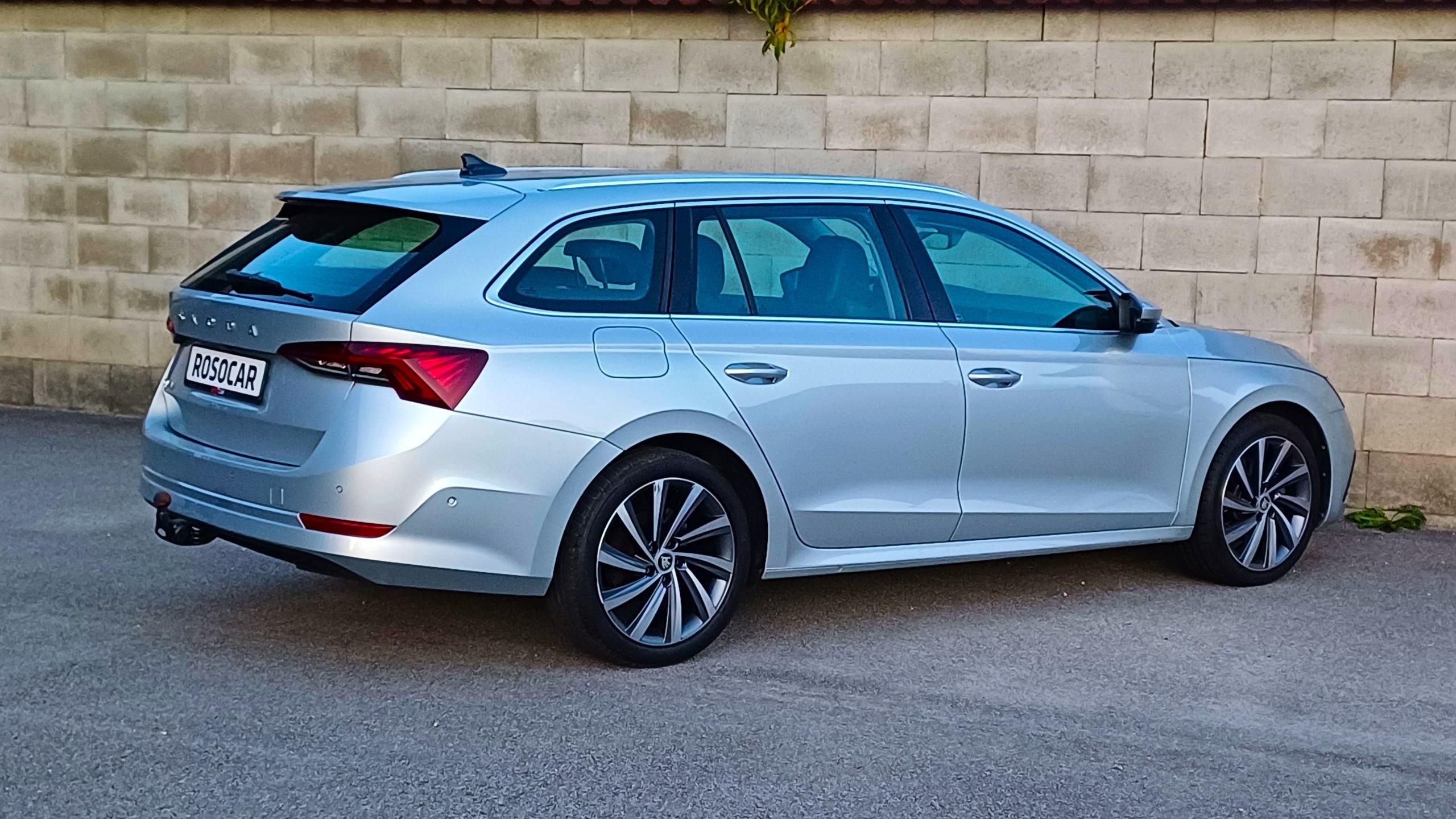 Škoda Octavia, TDI 110kW WEBASTO-TZ-HUD-DPH - fotka 5