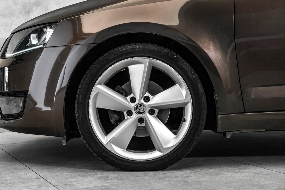 Škoda Octavia, Combi 2,0TDI 4x4 Navi kůže - fotka 3
