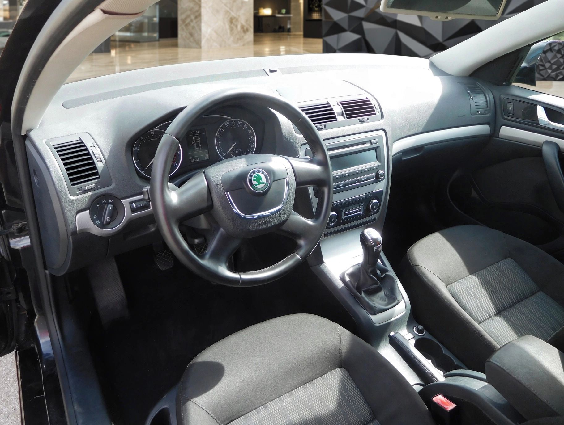 Škoda Octavia, Combi 1.8 TSI 118 kW, 4X4 - fotka 5