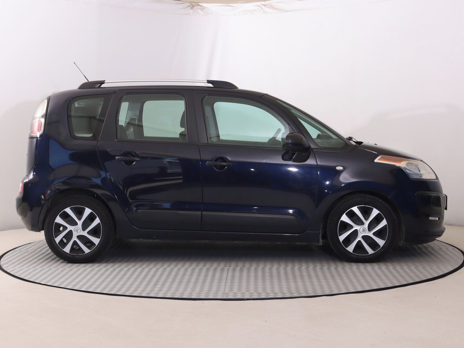 Citroën C3 Picasso, 1.4 i, Serv.kniha - fotka 6