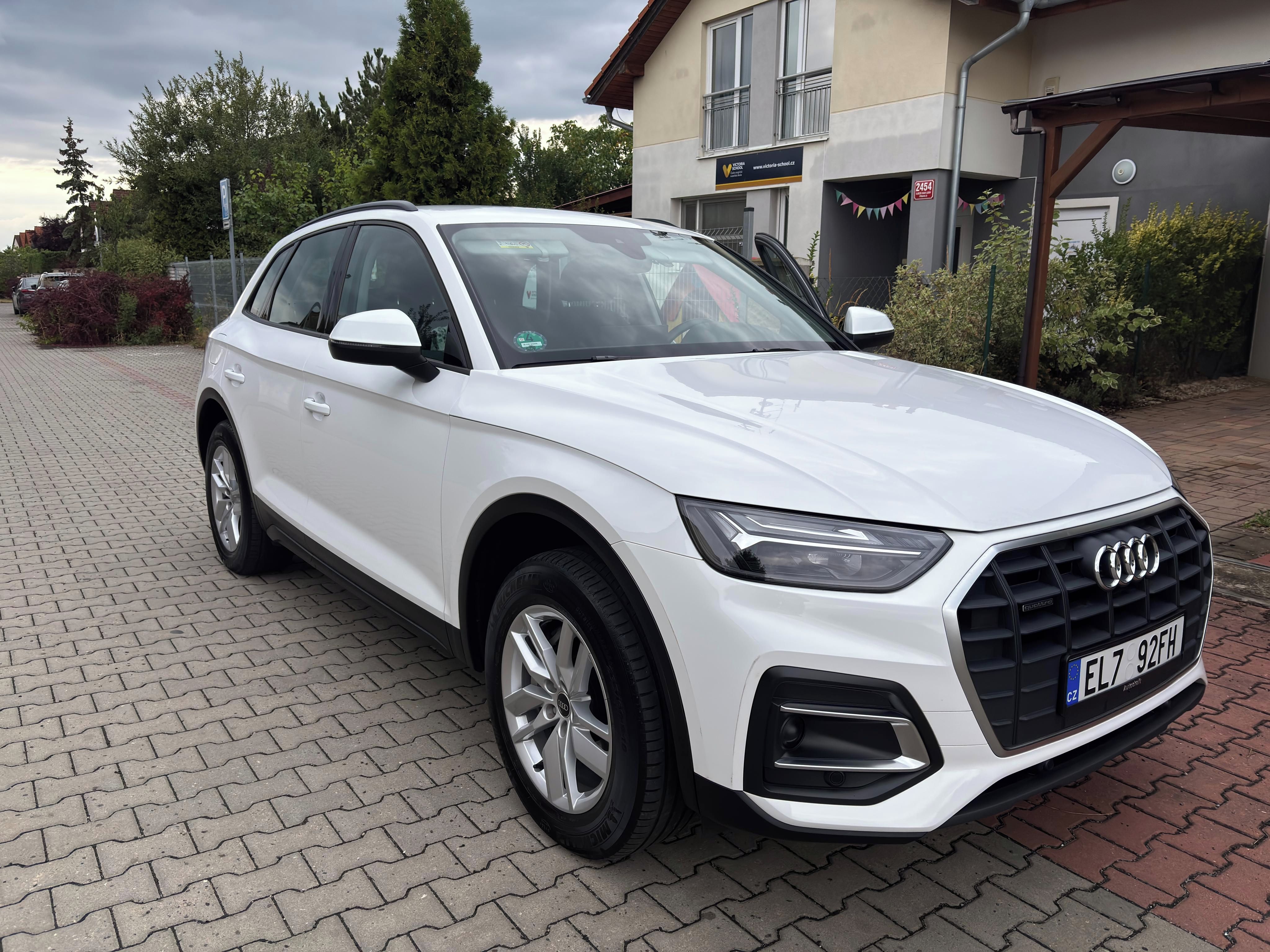 Audi Q5, Audi Q5 TFSIe 50 Quatro 220 kW - fotka 5