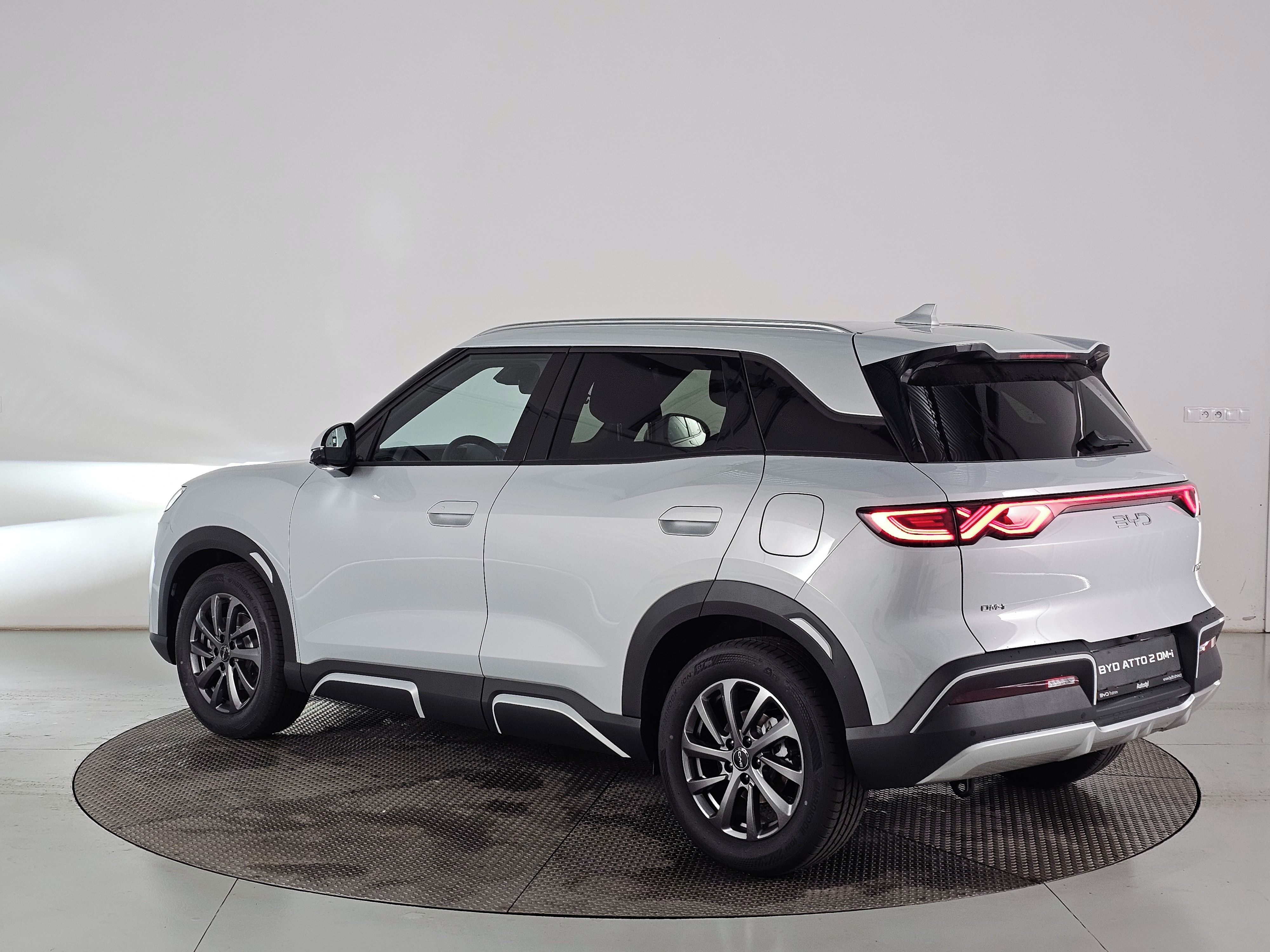 BYD ATTO 2 DM-i, 121k Boost 18kWh - fotka 3