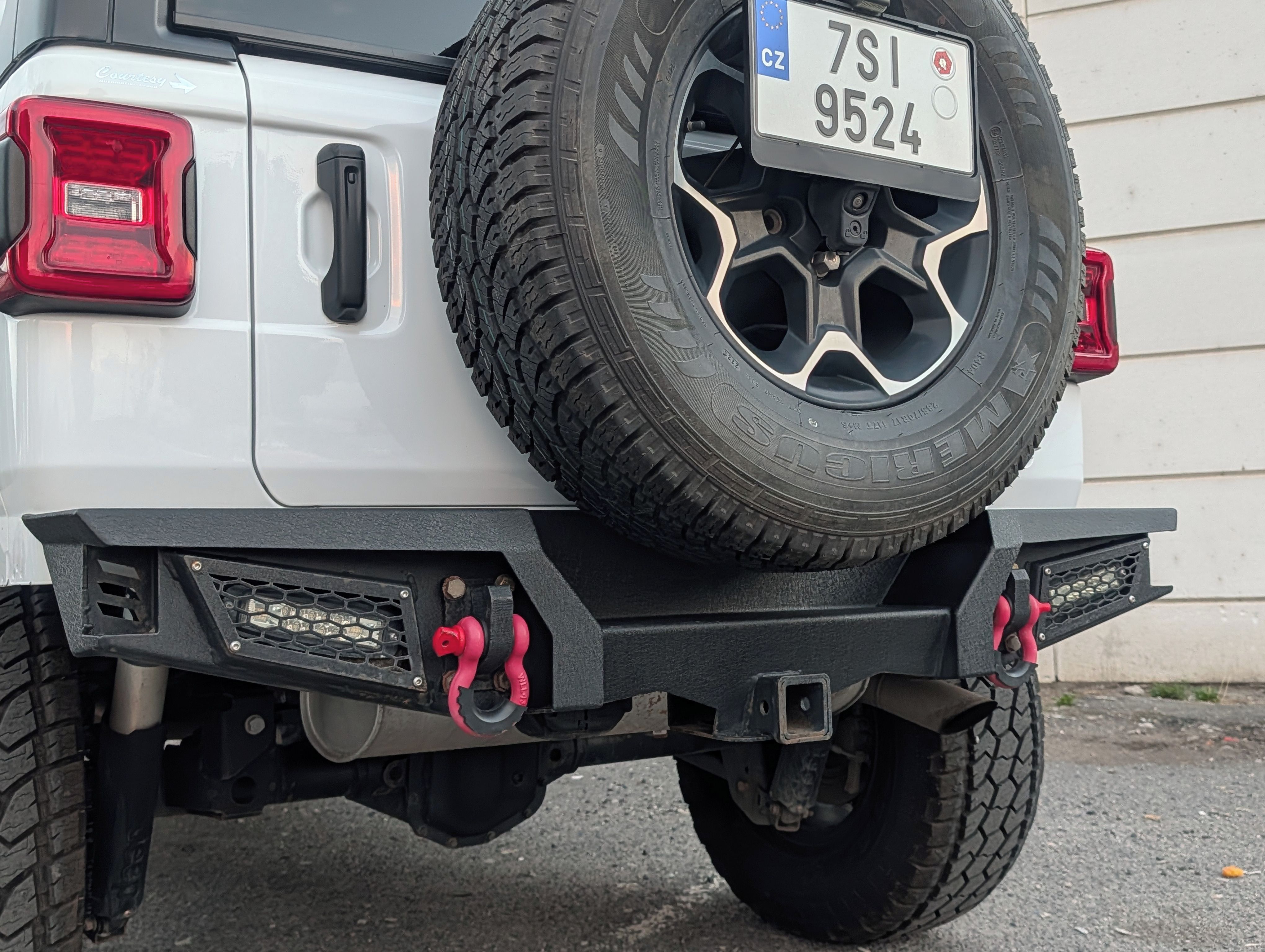 Jeep Wrangler, 2.0T US LIFT Edition - fotka 4