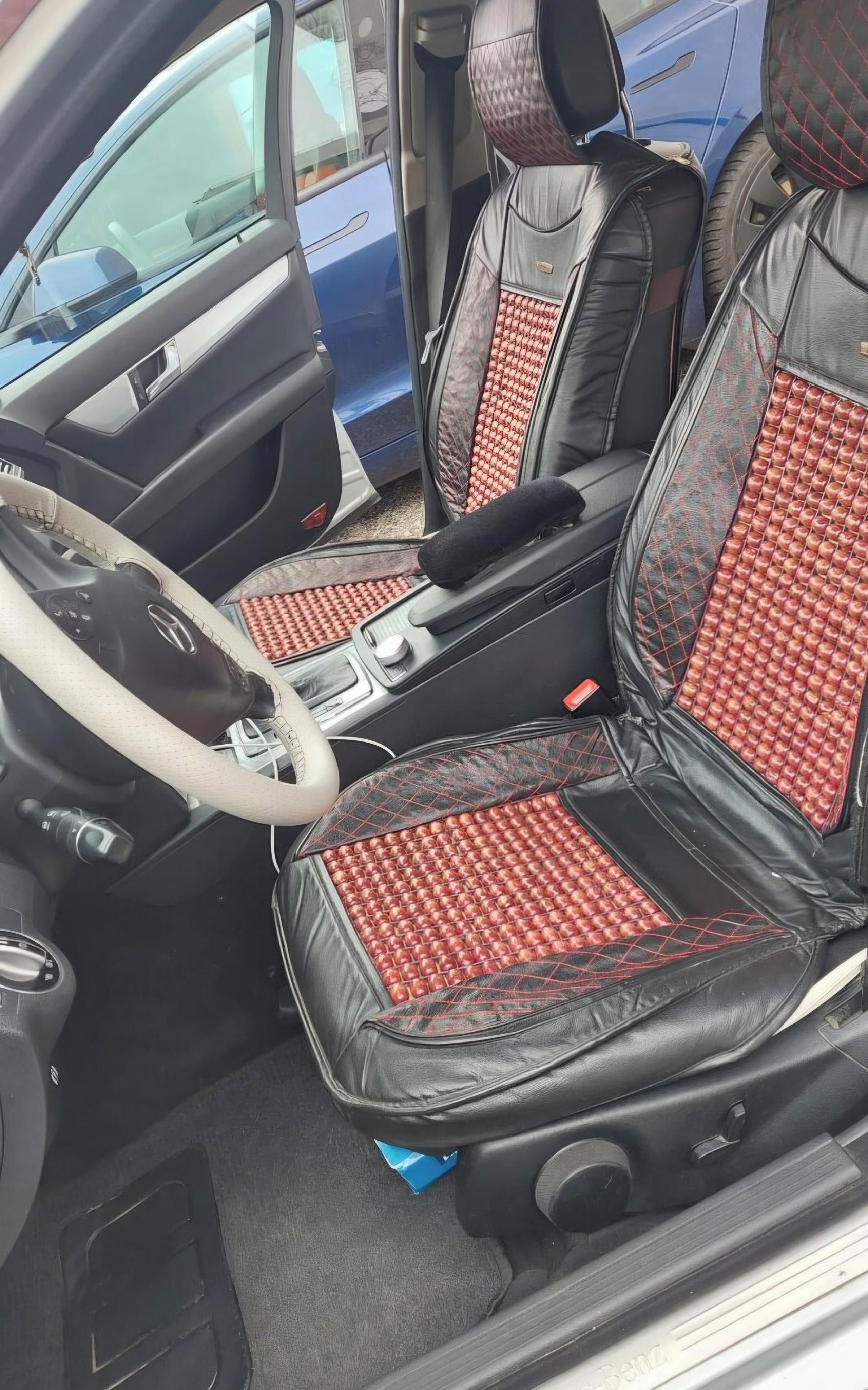 Mercedes-Benz Třídy C - fotka 4