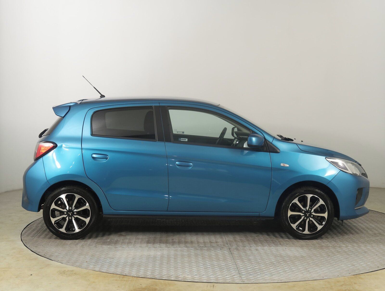 Mitsubishi Space Star, 1.2 MIVEC, Záruka, ČR,1.maj - fotka 6