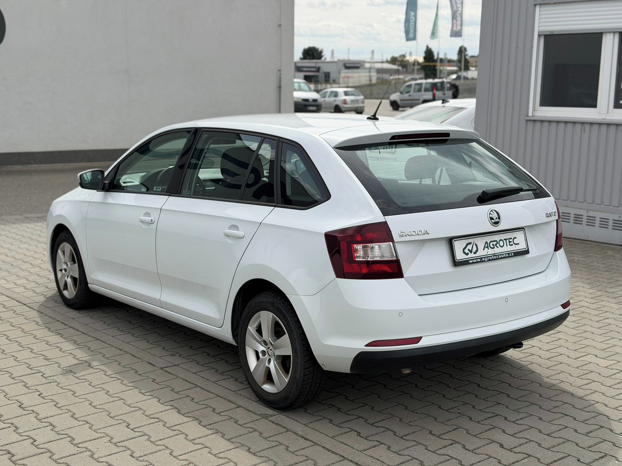 Škoda Rapid, 1.0 TSI 70 kW Ambition SB - fotka 5