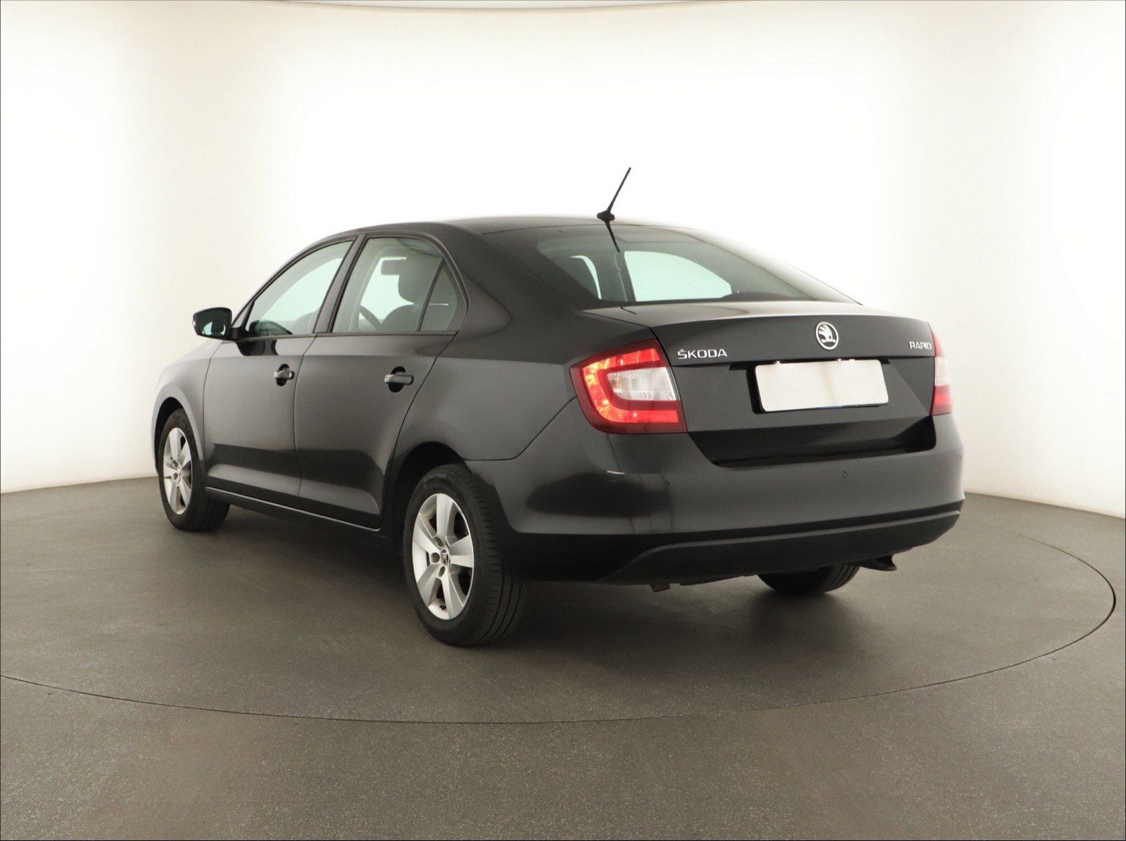 Škoda Rapid, 1.0 TSI, Automat - fotka 4