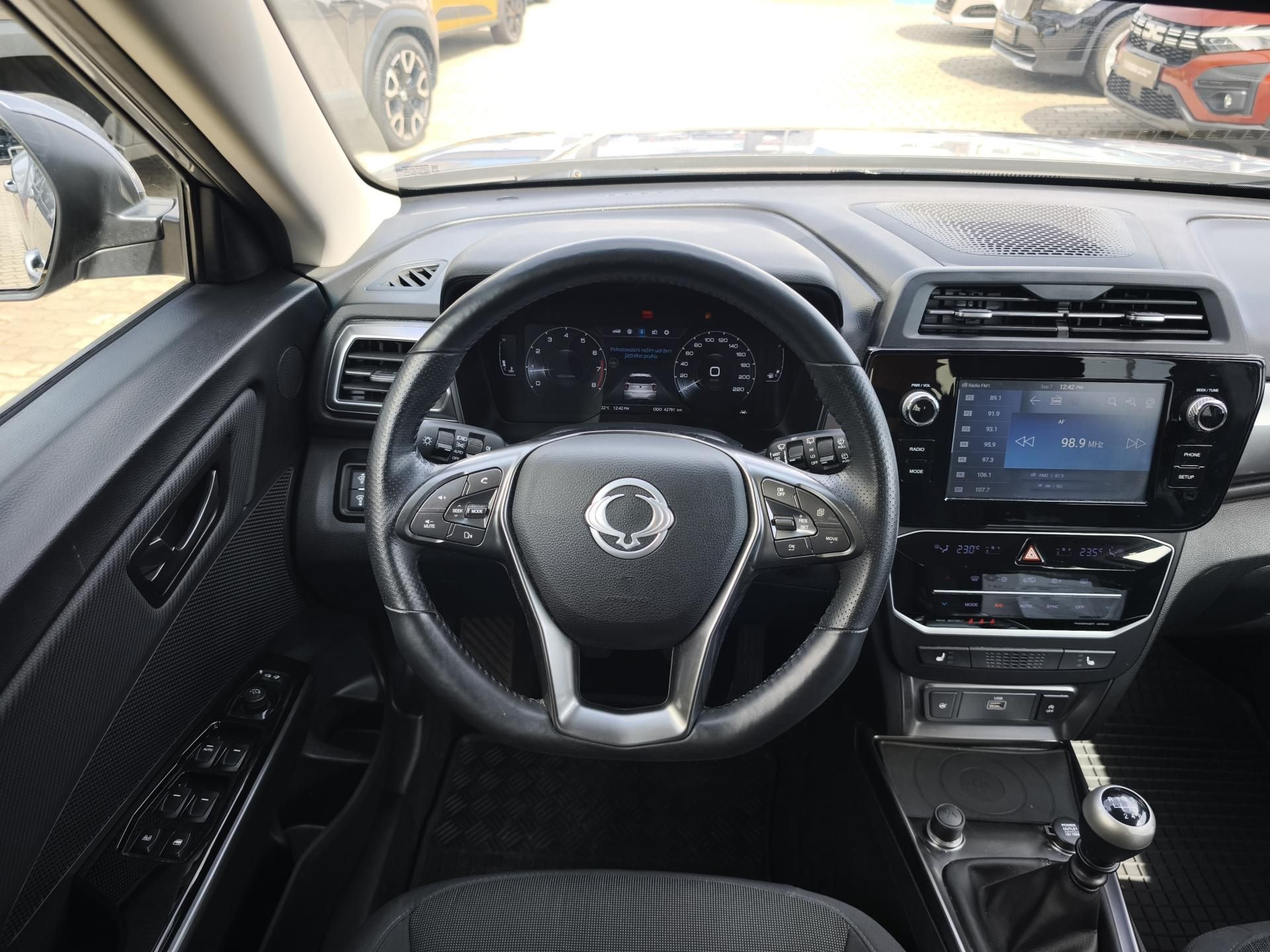 SsangYong Tivoli, Grand 2024 ČR 1.5 T-GDI 120kW - fotka 6