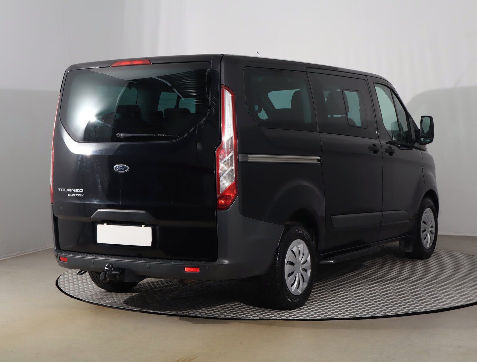 Ford Tourneo Custom, 2.2 TDCi, Trend - fotka 5