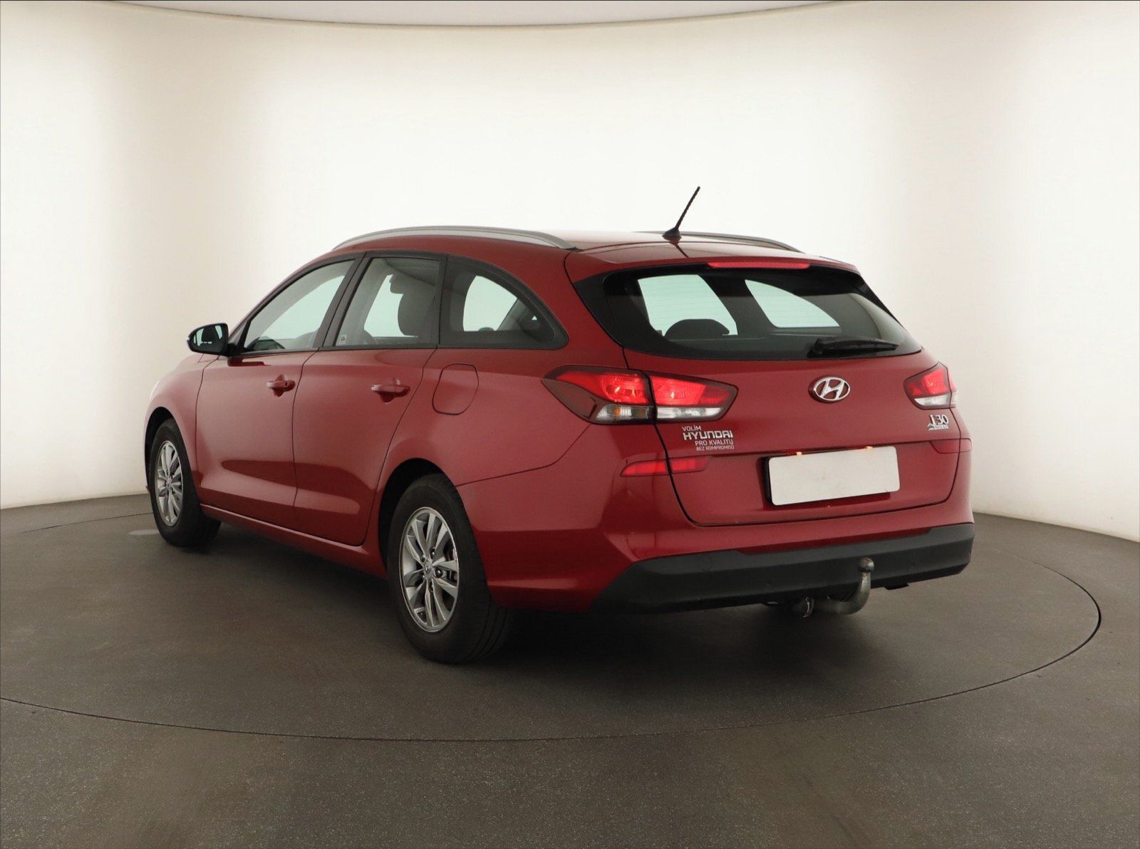 Hyundai i30, 1.0 T-GDI, ČR,1.maj - fotka 4