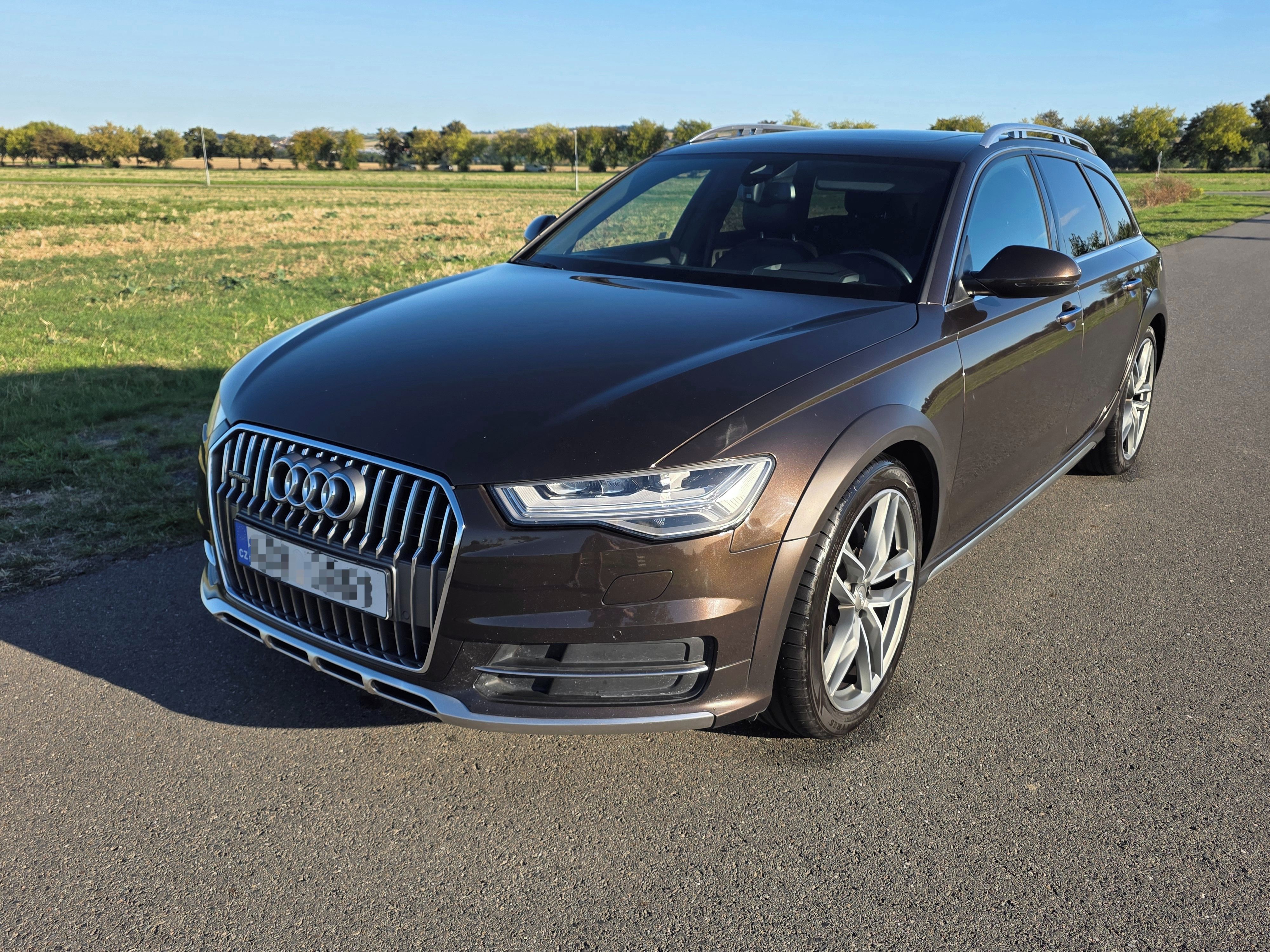 Audi A6 allroad, vzduch, nezávislé, perf. stav - fotka 5