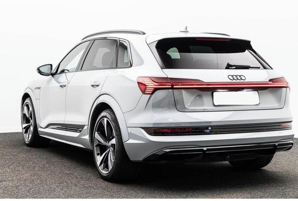 Audi e-tron, quattro S Black*Kůže*Kamera* - fotka 4