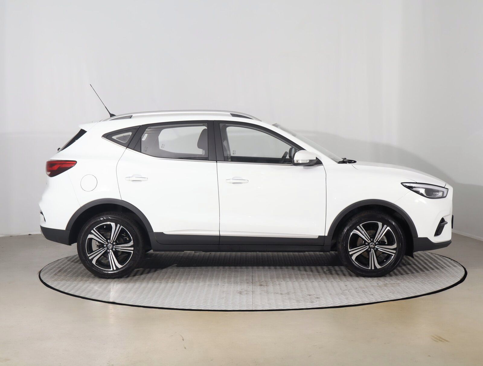 MG ZS, 1.5, Essential Plus - fotka 6
